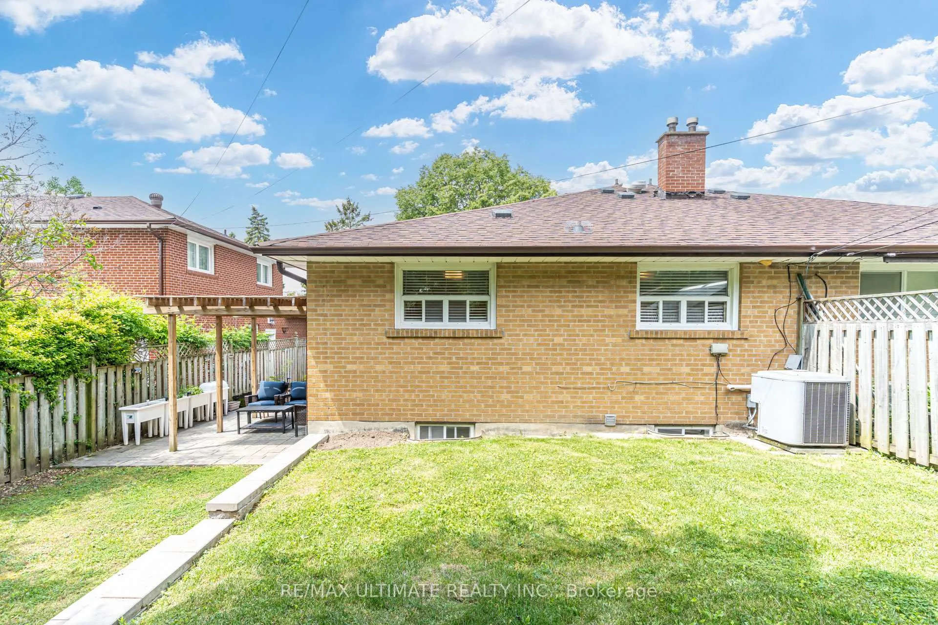 Photo 33 of 33 King Richard Court, Markham, Bullock — HOMEH