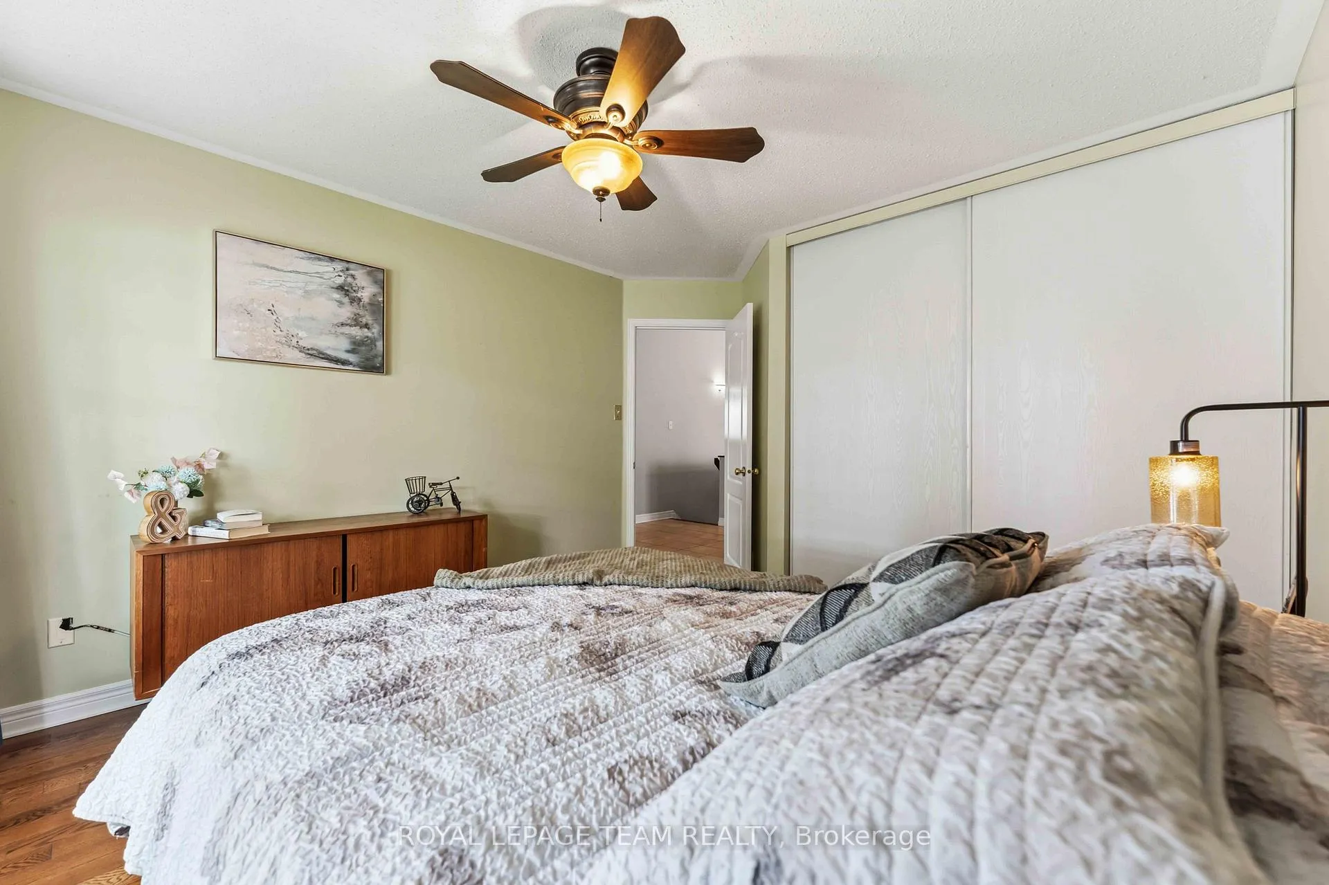 Photo 8 of 38 Settler's Ridge Way, Ottawa, Barrhaven - Longfields — HOMEH