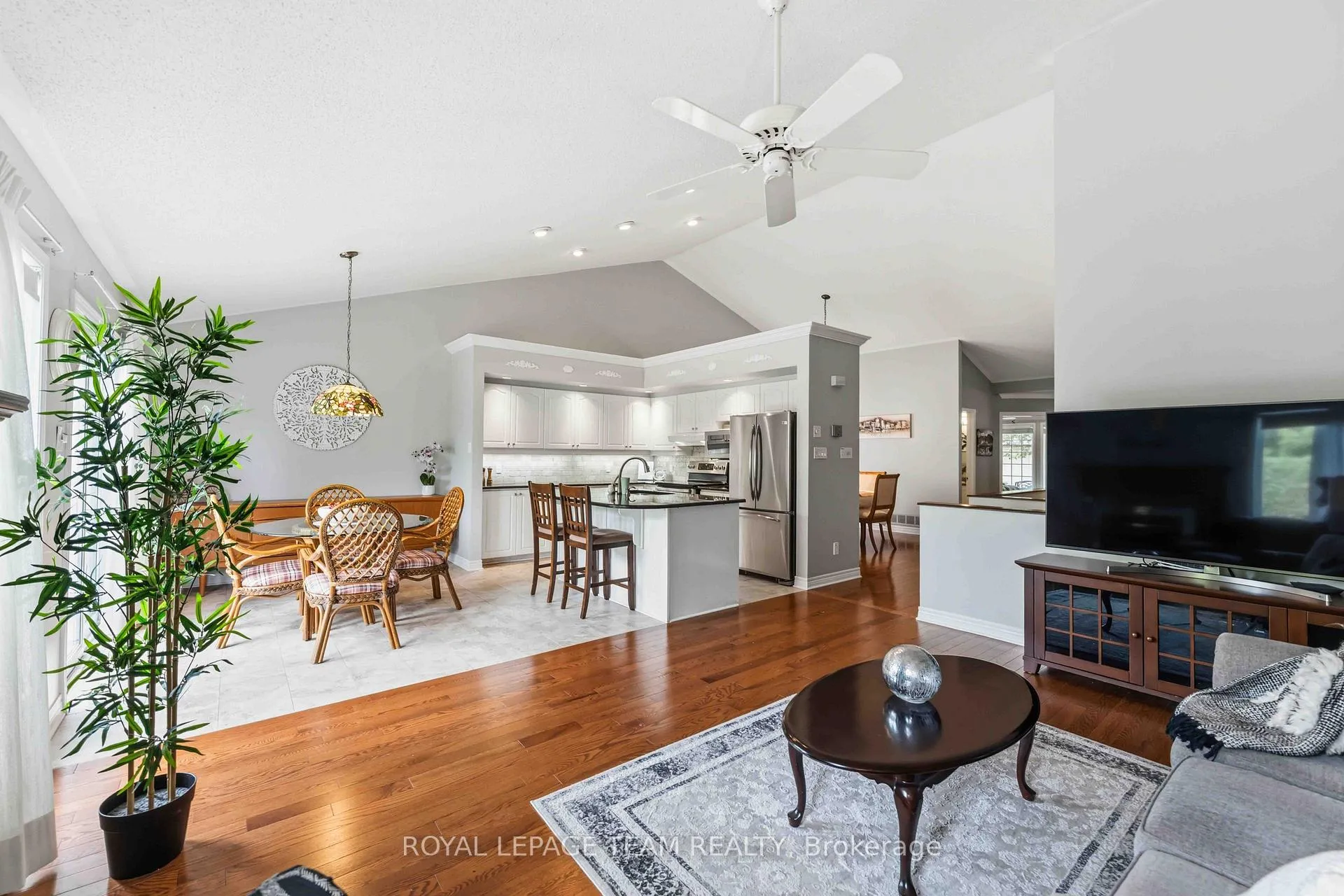 Photo 17 of 38 Settler's Ridge Way, Ottawa, Barrhaven - Longfields — HOMEH