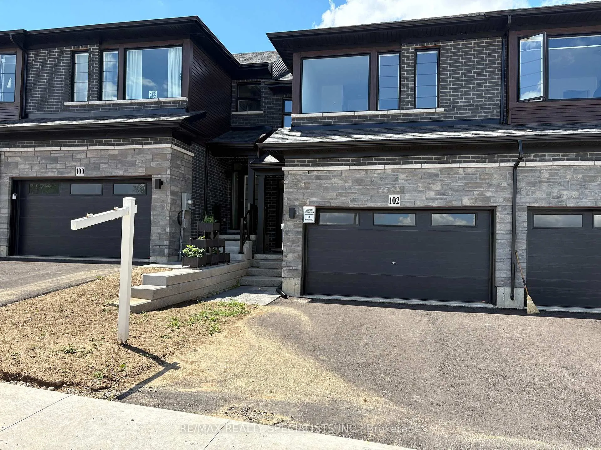 Photo 1 of 102 Gort Avenue, Brant, Paris — HOMEH