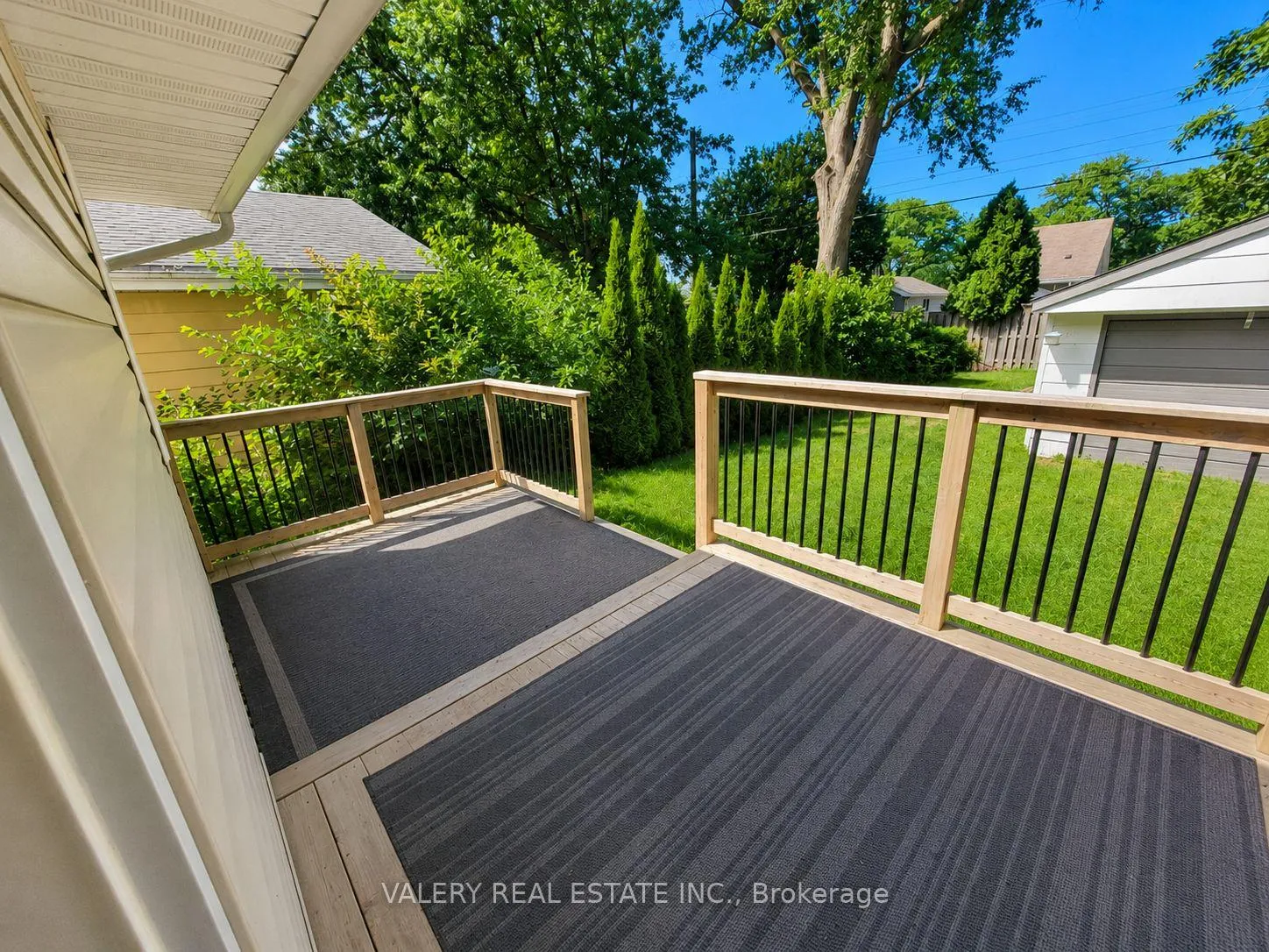 Photo 4 of 1815 Francois Road, Windsor, Fontainbleu — HOMEH