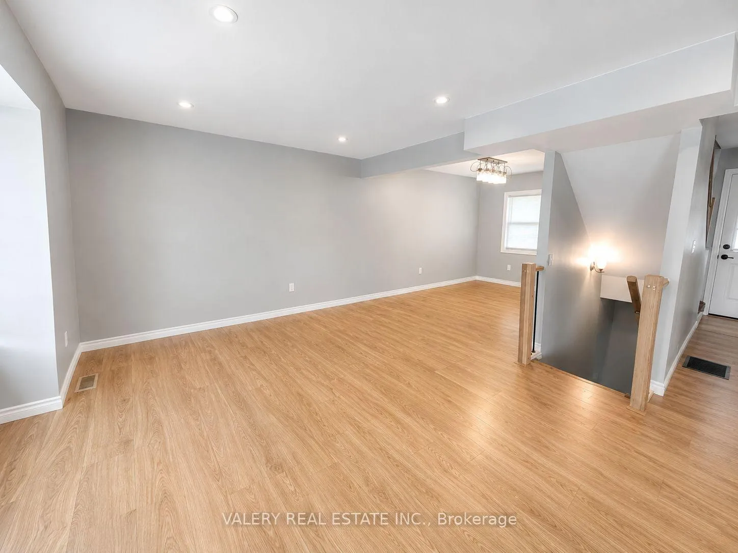 Photo 9 of 1815 Francois Road, Windsor, Fontainbleu — HOMEH