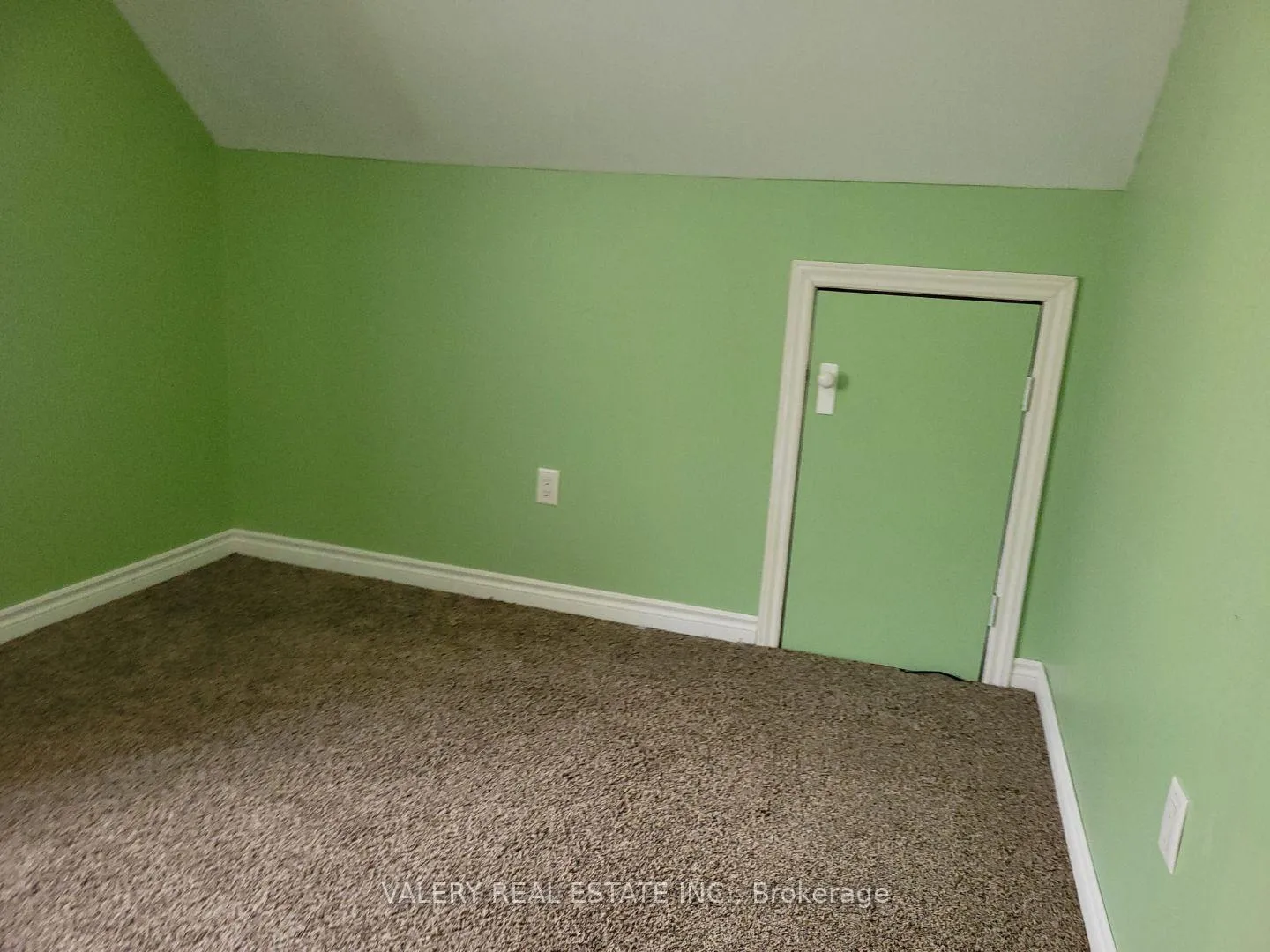 Photo 17 of 1815 Francois Road, Windsor, Fontainbleu — HOMEH