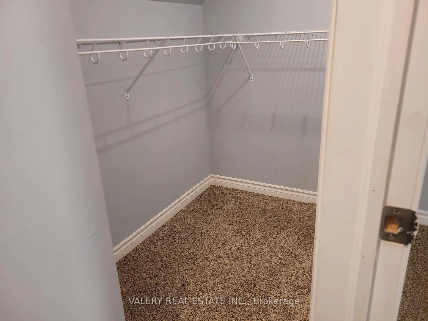 Photo 22 of 1815 Francois Road, Windsor, Fontainbleu — HOMEH