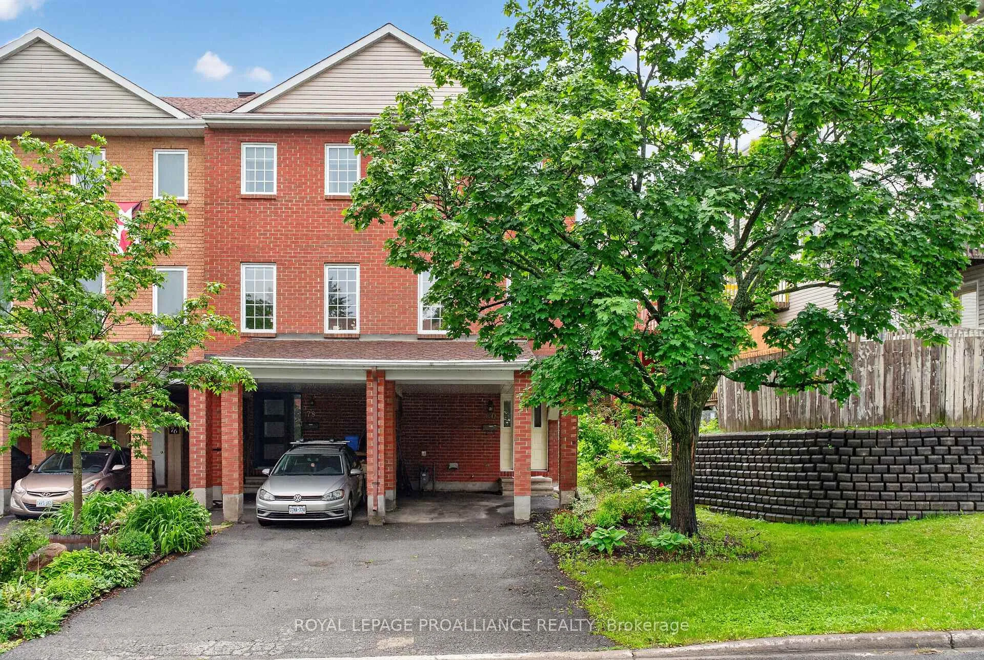 Photo 2 of 80 Rothbury Crescent, Ottawa, CFB Rockcliffe and Area — HOMEH