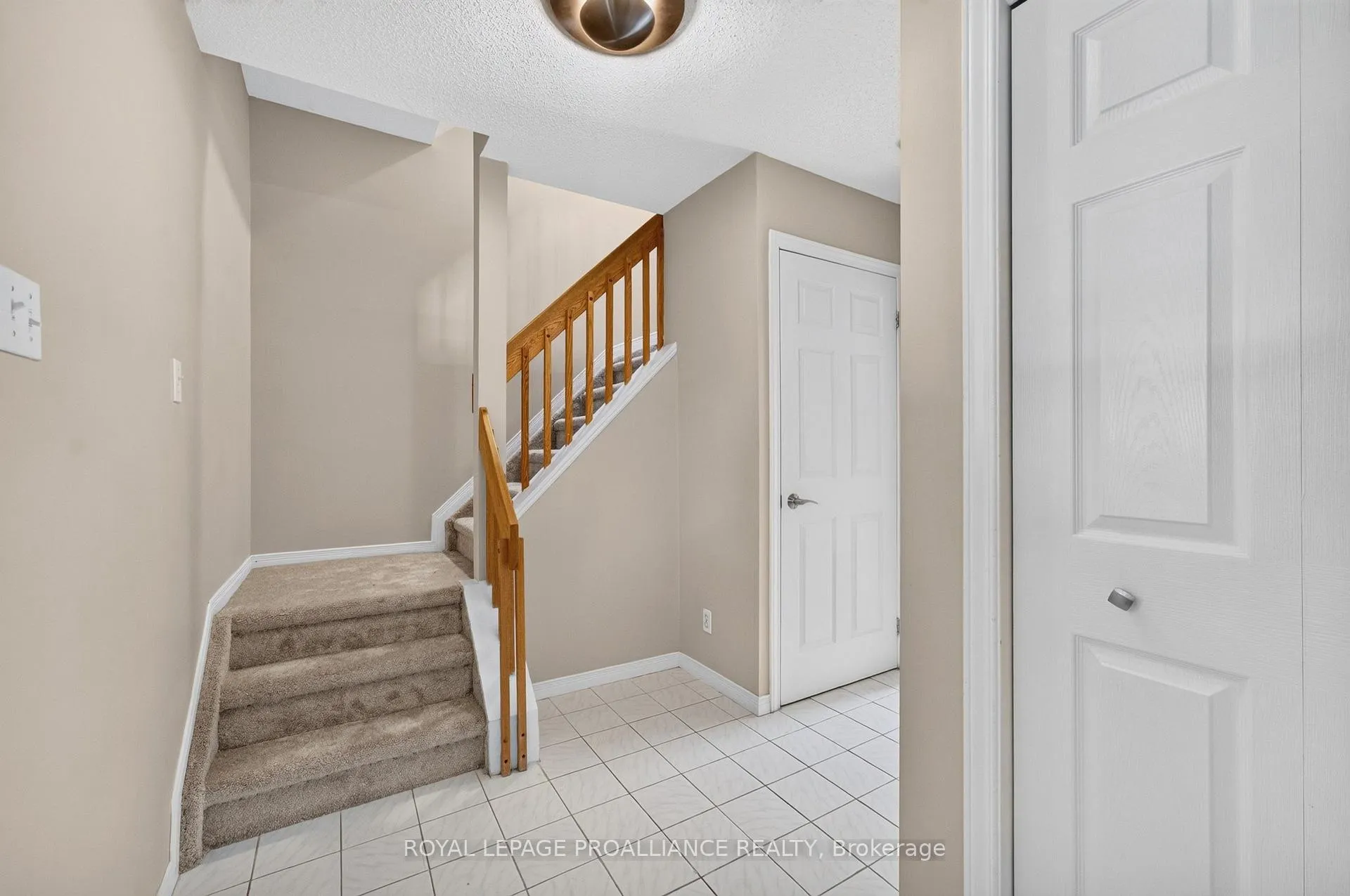 Photo 7 of 80 Rothbury Crescent, Ottawa, CFB Rockcliffe and Area — HOMEH