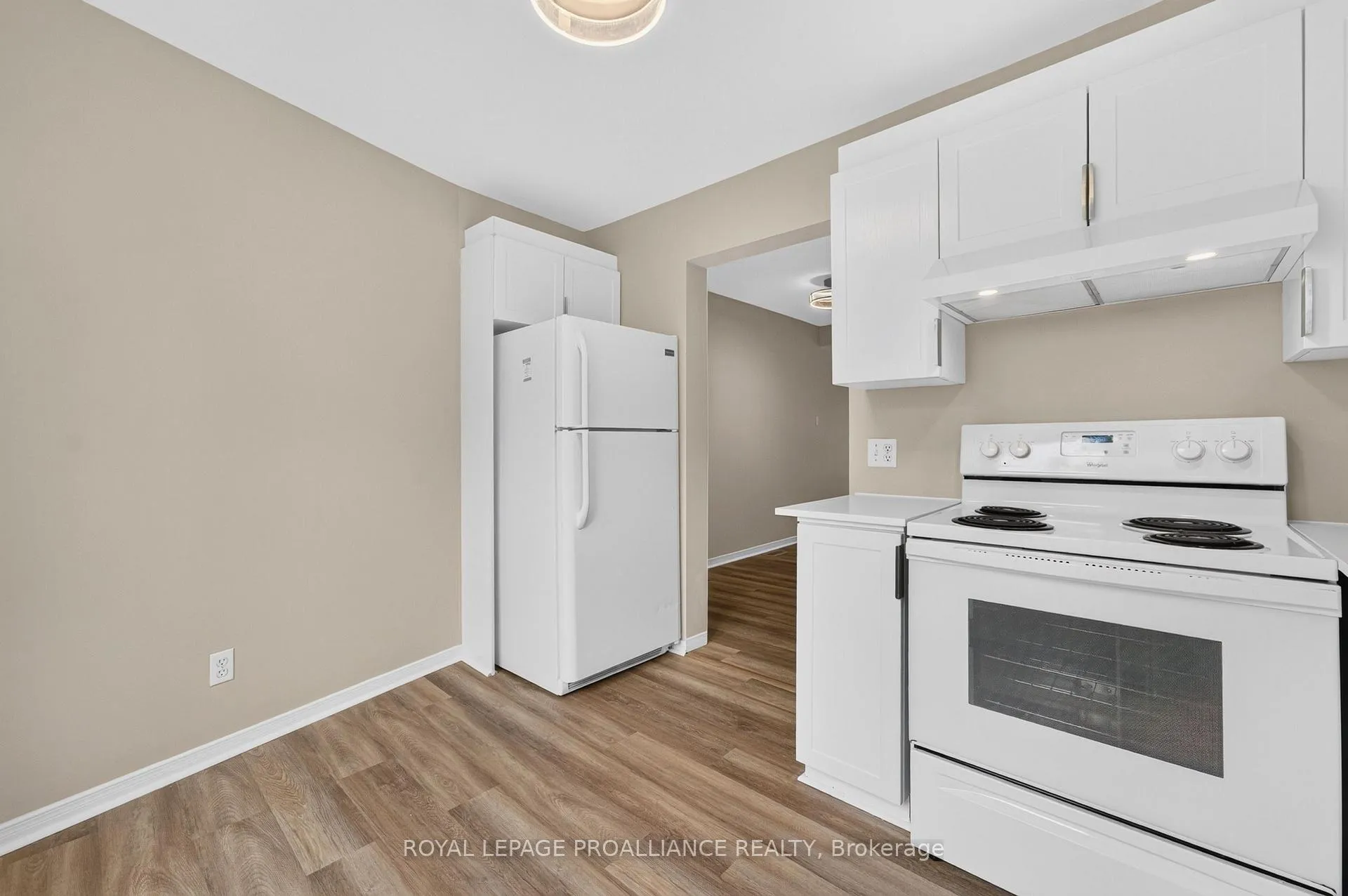 Photo 14 of 80 Rothbury Crescent, Ottawa, CFB Rockcliffe and Area — HOMEH