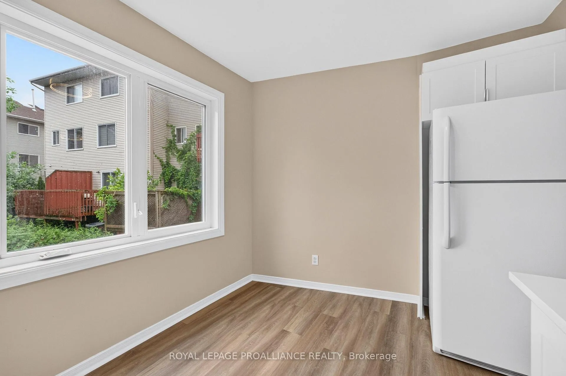 Photo 16 of 80 Rothbury Crescent, Ottawa, CFB Rockcliffe and Area — HOMEH