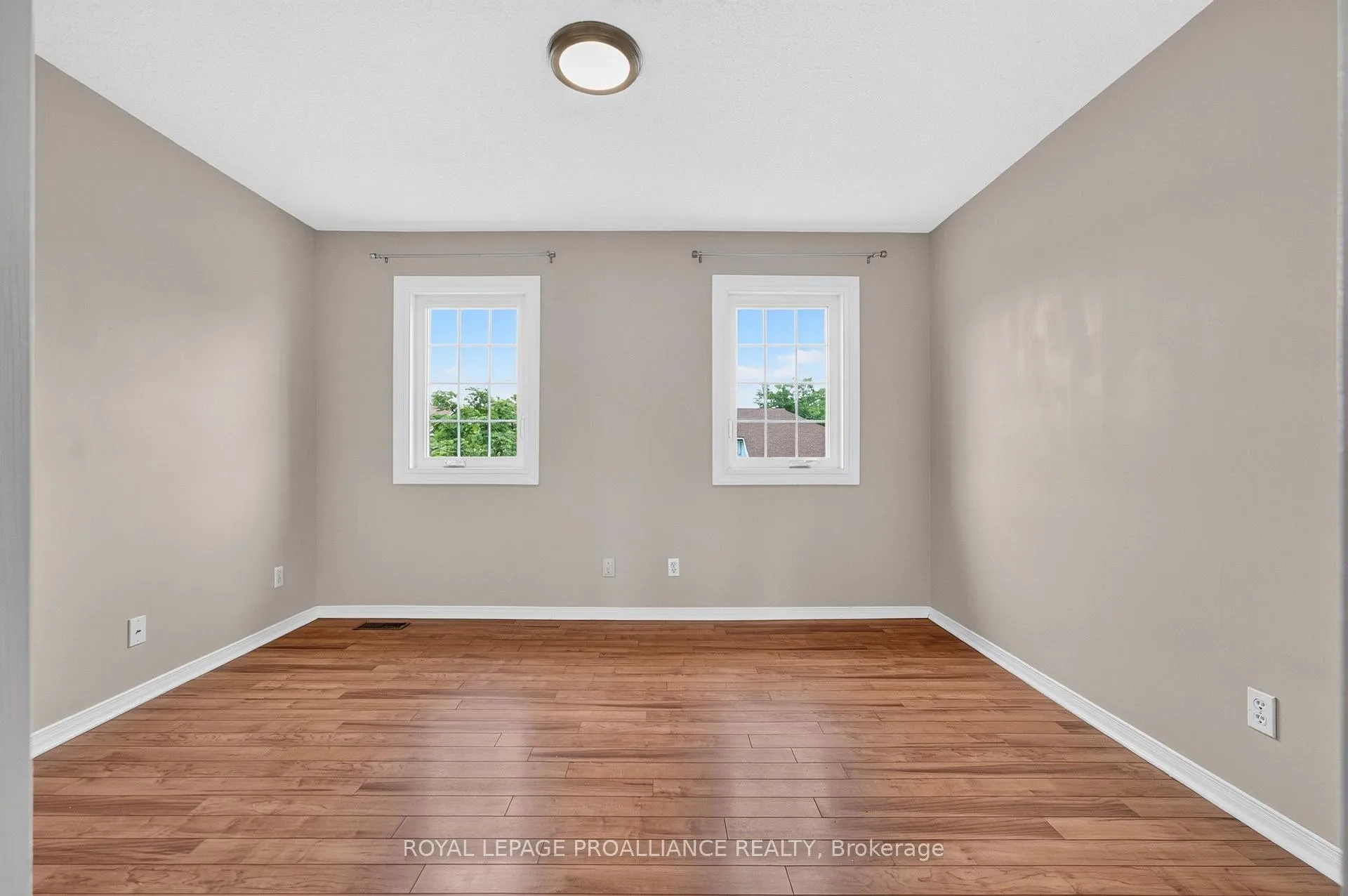 Photo 29 of 80 Rothbury Crescent, Ottawa, CFB Rockcliffe and Area — HOMEH