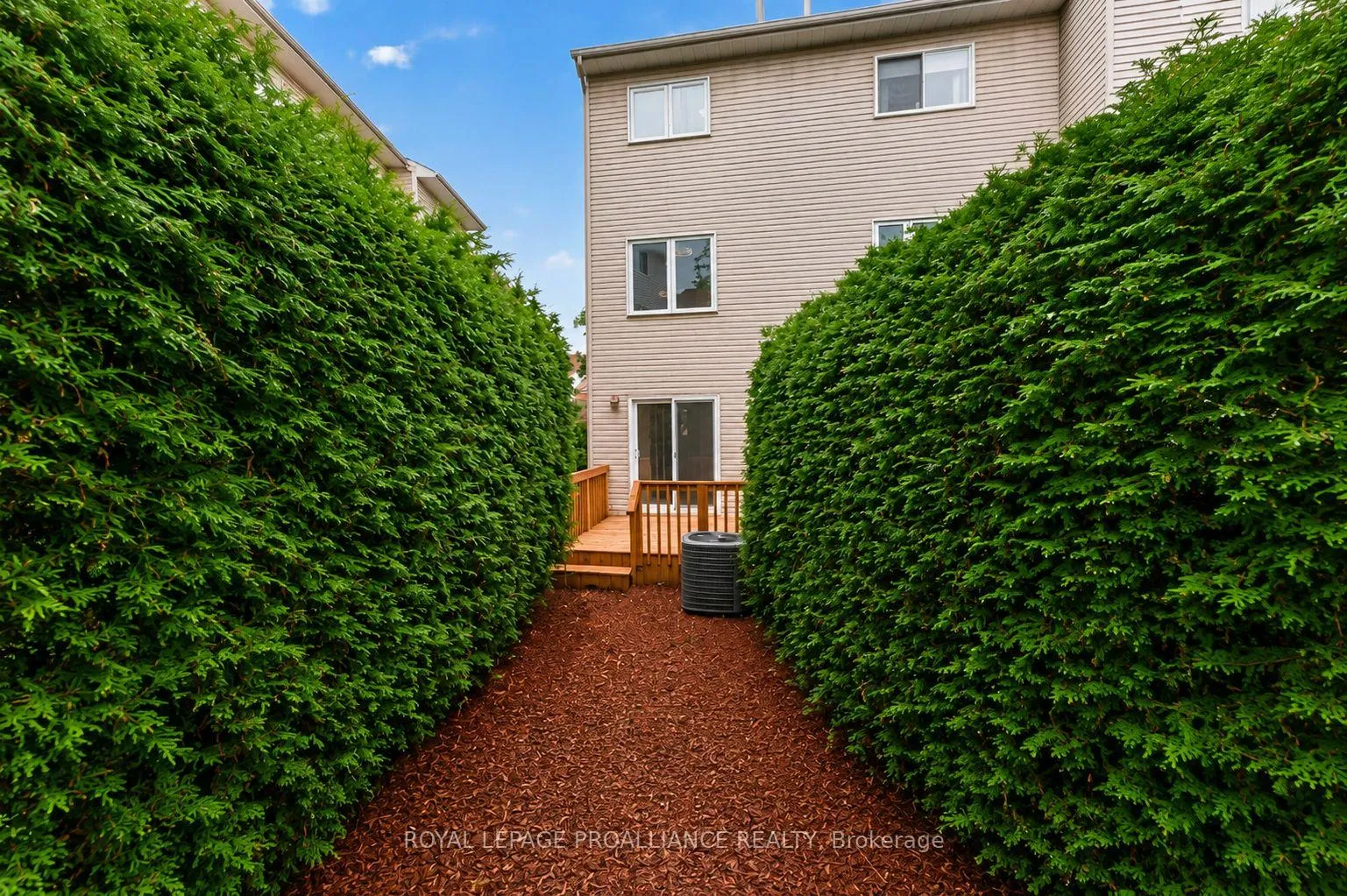 Photo 38 of 80 Rothbury Crescent, Ottawa, CFB Rockcliffe and Area — HOMEH