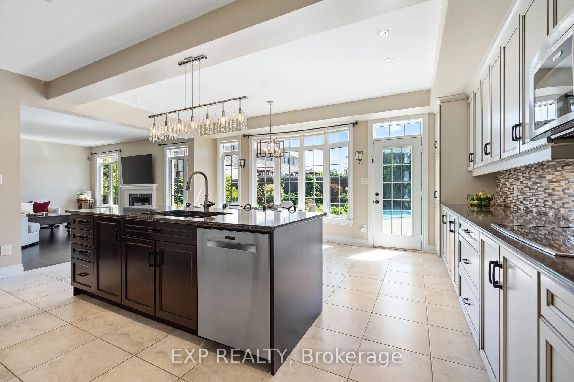 Photo 13 of 580 Pinawa Circle, Ottawa, Barrhaven - Stonebridge — HOMEH
