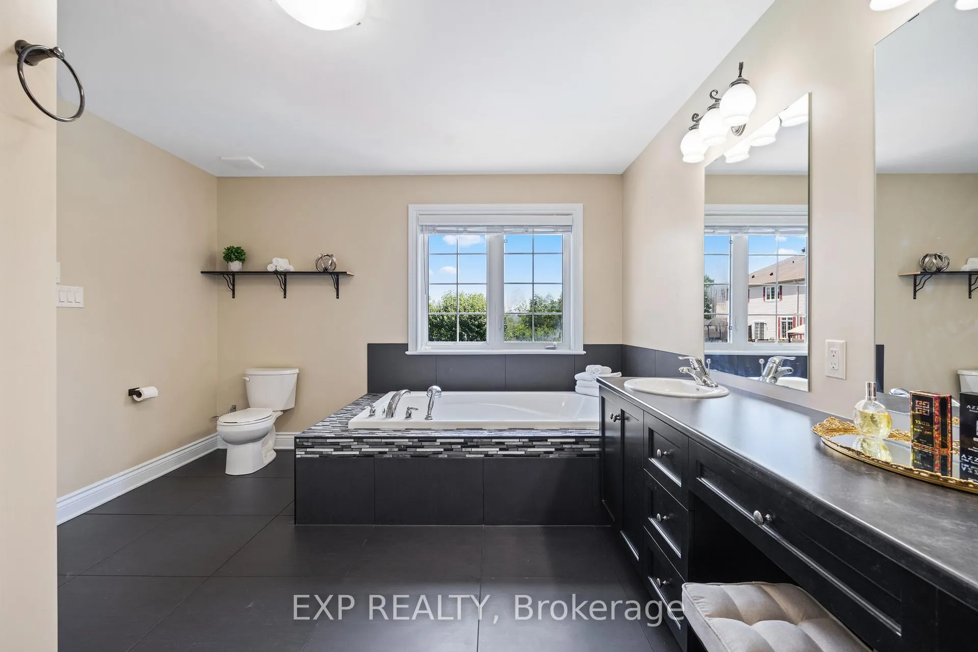 Photo 23 of 580 Pinawa Circle, Ottawa, Barrhaven - Stonebridge — HOMEH