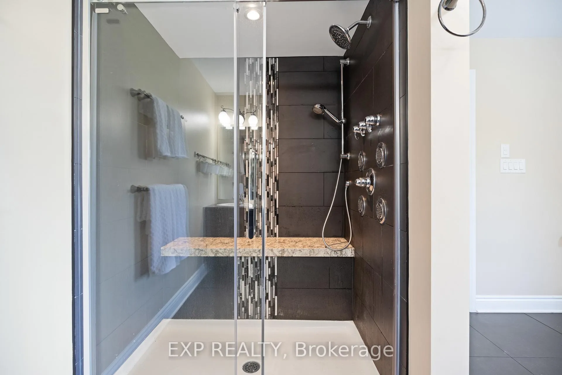 Photo 24 of 580 Pinawa Circle, Ottawa, Barrhaven - Stonebridge — HOMEH
