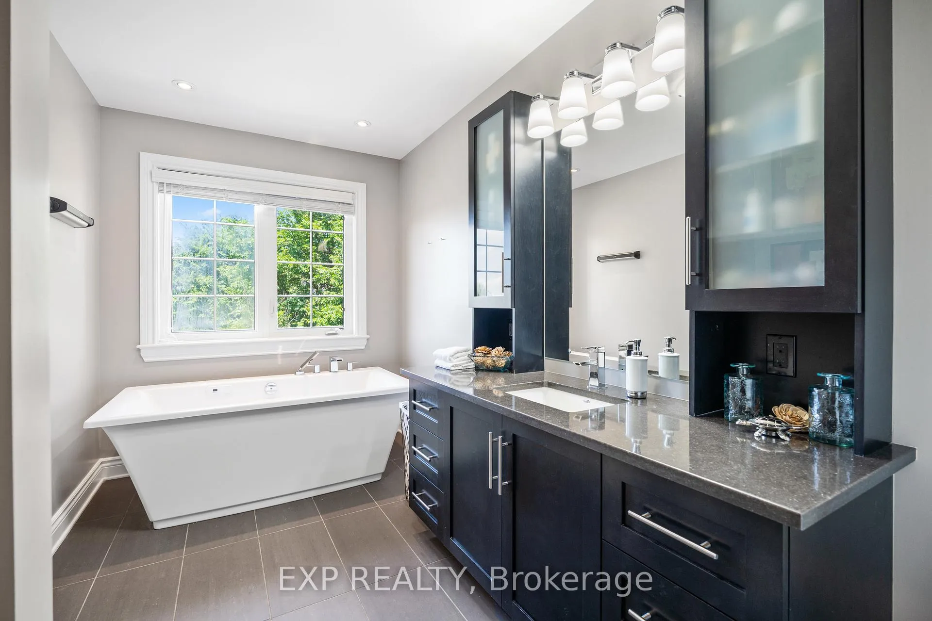 Photo 32 of 580 Pinawa Circle, Ottawa, Barrhaven - Stonebridge — HOMEH