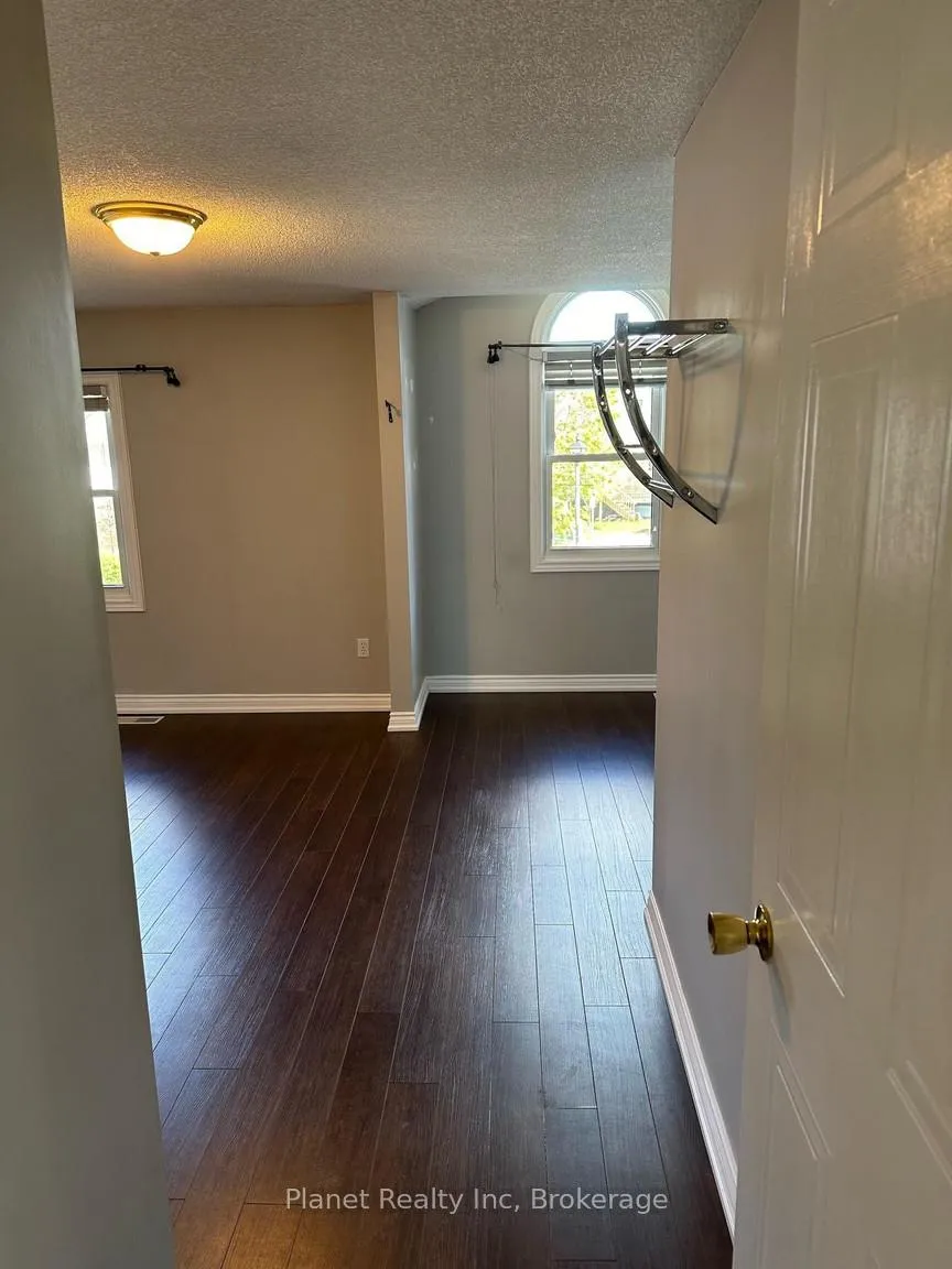 Photo 11 of Unit 27, 66 Rodgers Road, Guelph, Kortright West — HOMEH