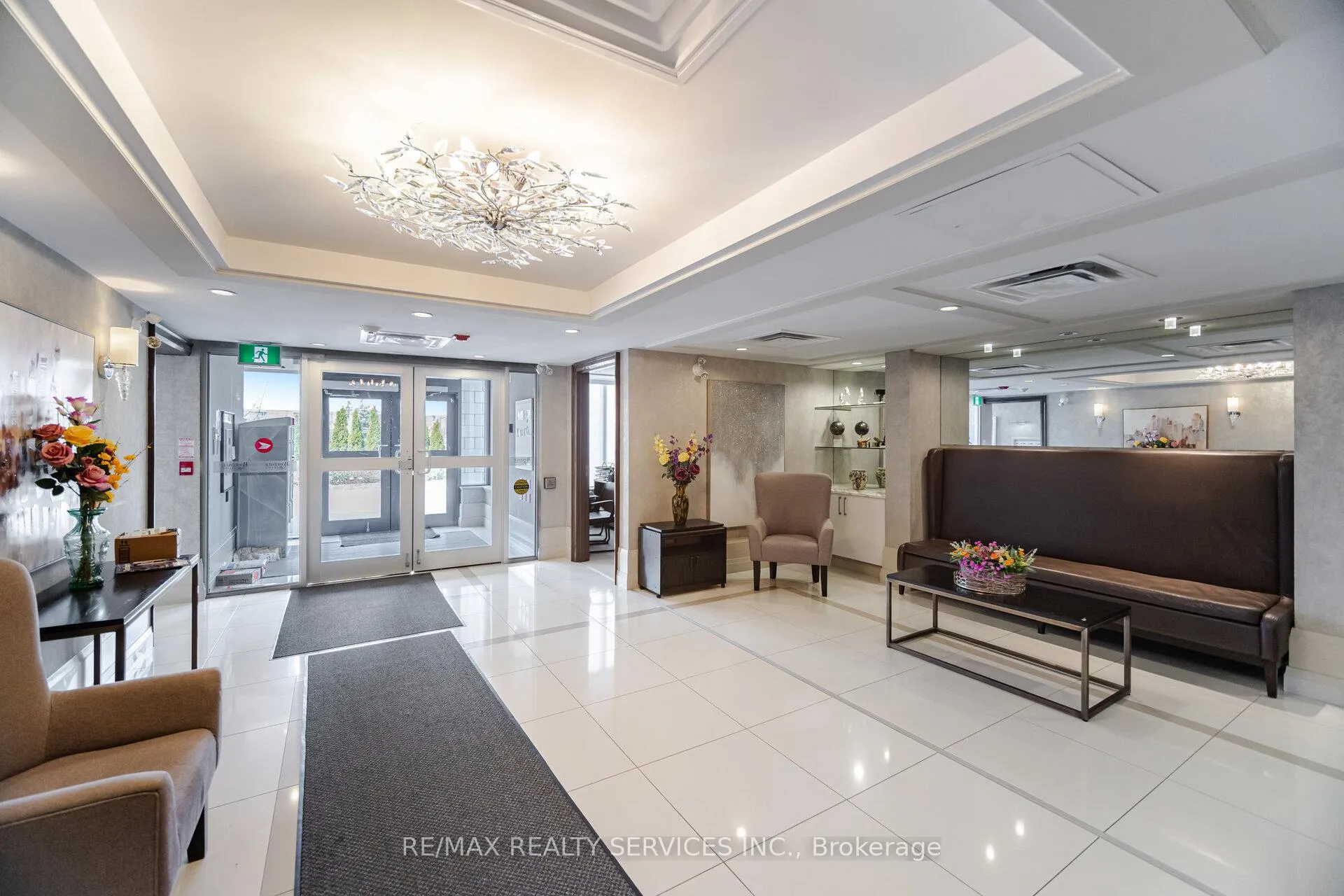 Photo 2 of Unit 305, 30 Via Rosedale, Brampton, Sandringham-Wellington — HOMEH