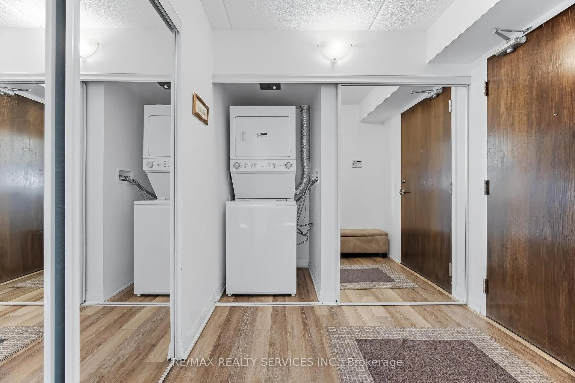 Photo 7 of Unit 305, 30 Via Rosedale, Brampton, Sandringham-Wellington — HOMEH