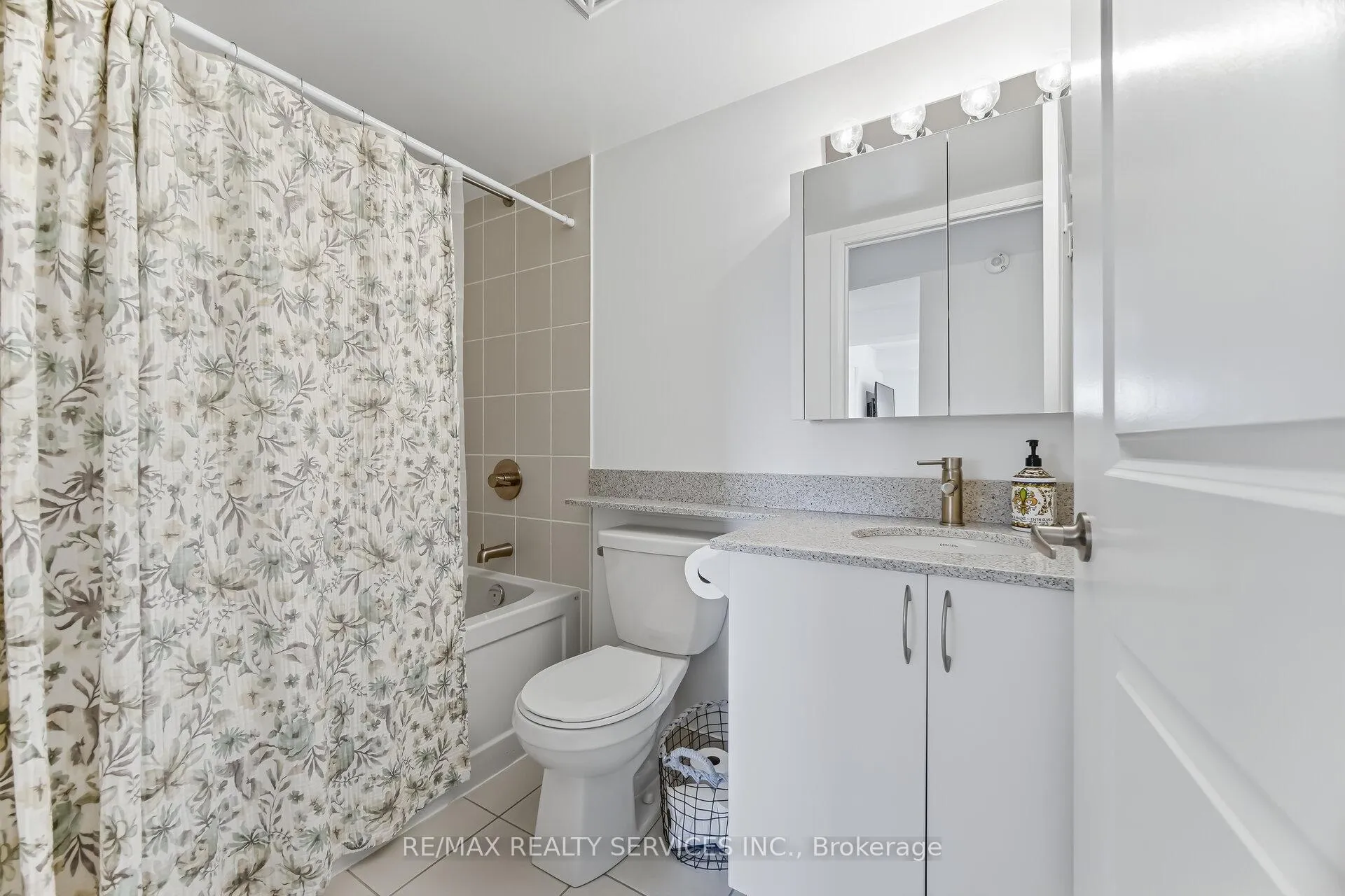 Photo 25 of Unit 305, 30 Via Rosedale, Brampton, Sandringham-Wellington — HOMEH