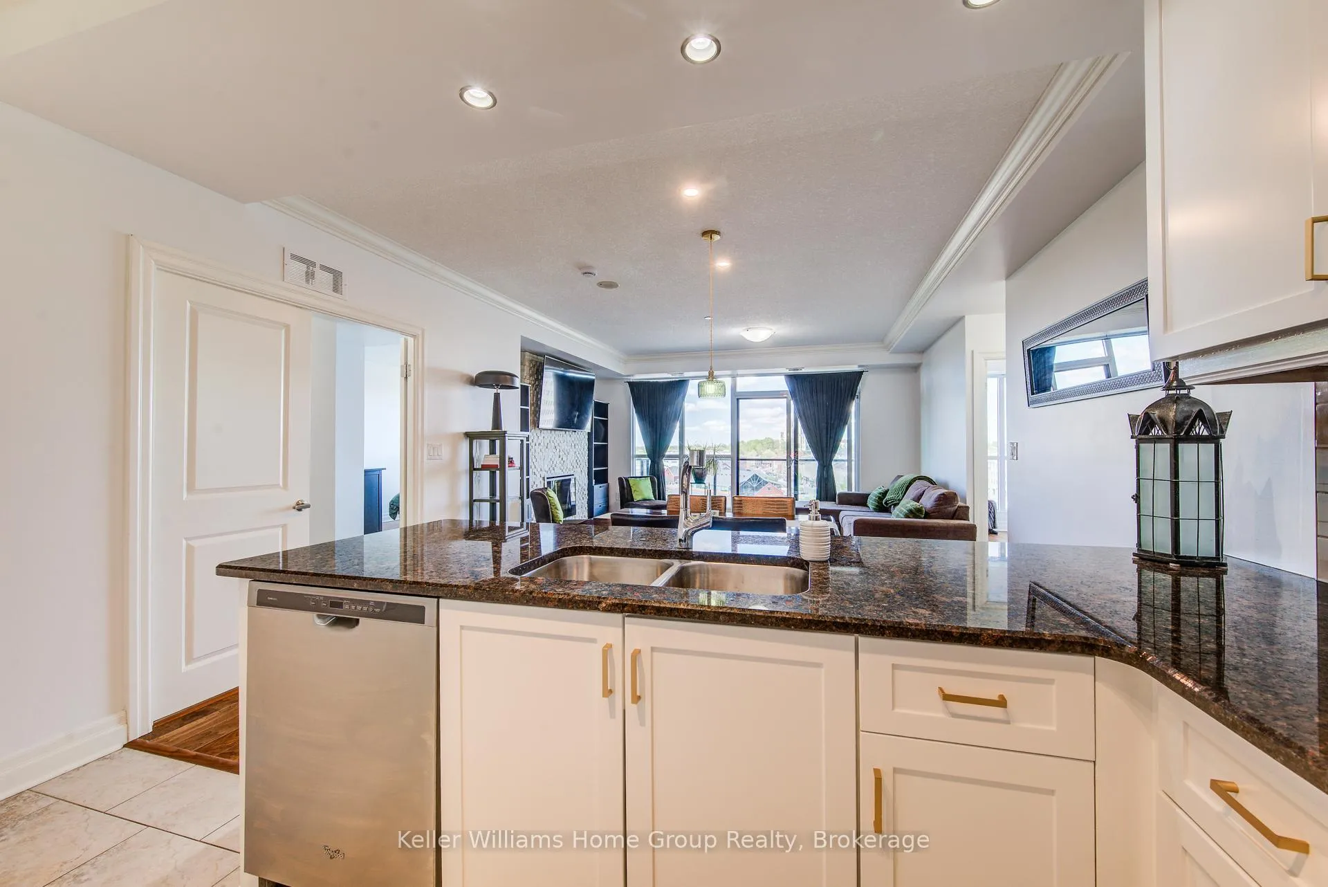 Photo 7 of Unit 901, 150 Wellington Street E, Guelph, Downtown — HOMEH