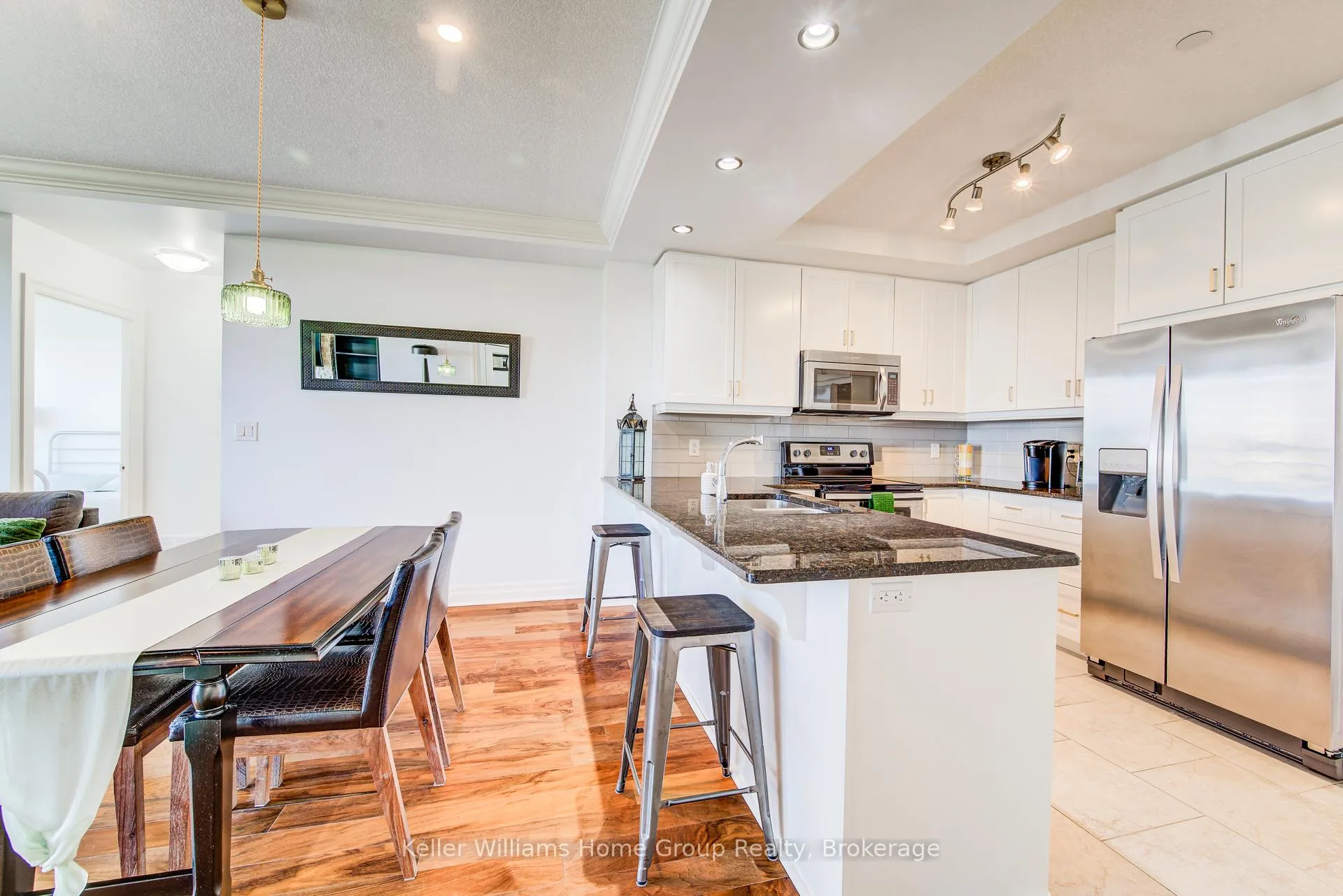 Photo 8 of Unit 901, 150 Wellington Street E, Guelph, Downtown — HOMEH