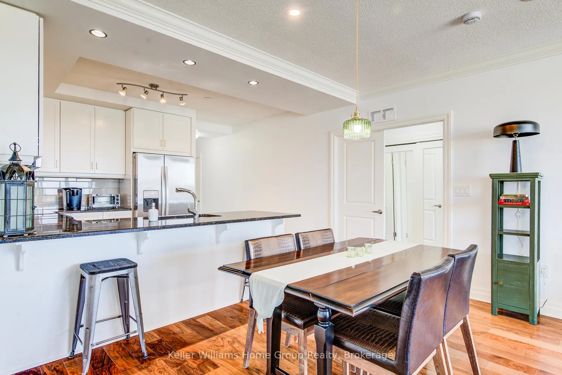 Photo 10 of Unit 901, 150 Wellington Street E, Guelph, Downtown — HOMEH