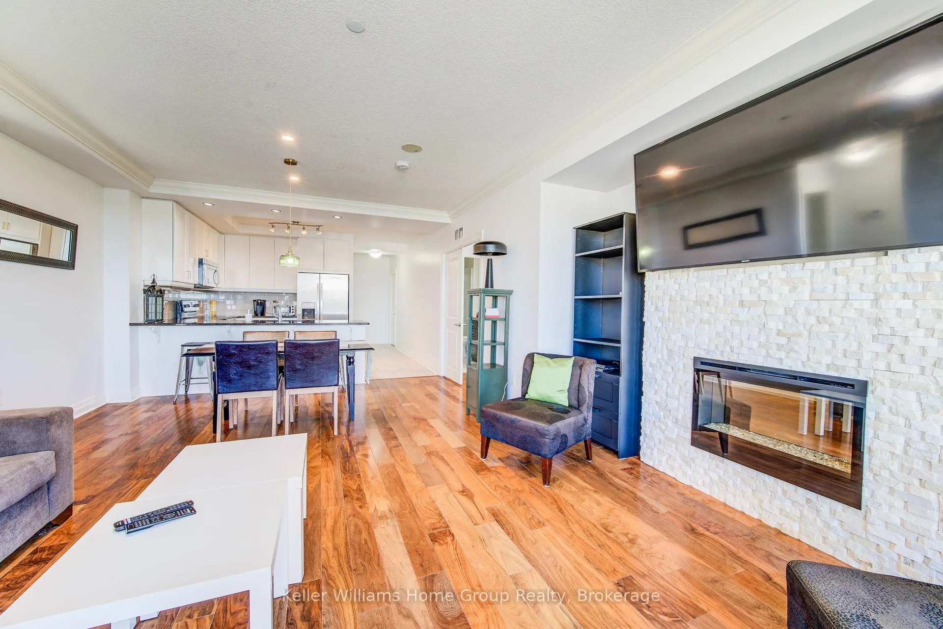 Photo 14 of Unit 901, 150 Wellington Street E, Guelph, Downtown — HOMEH