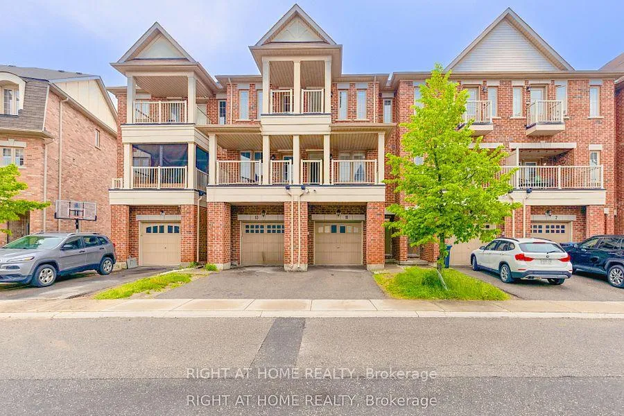 Front of Unit FULL, 11 Telegraph Street