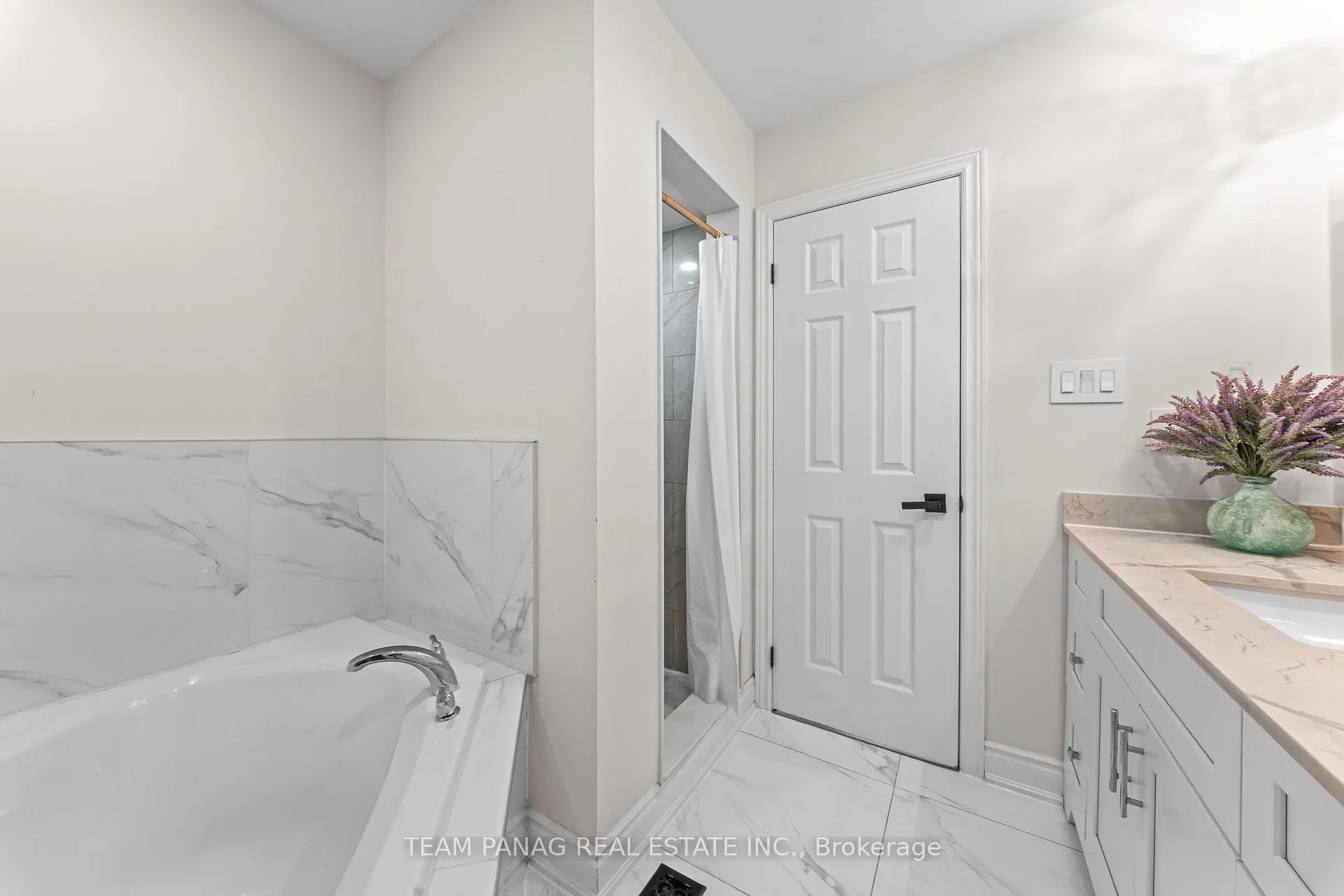Photo 20 of 85 Footbridge Crescent, Brampton, Sandringham-Wellington — HOMEH