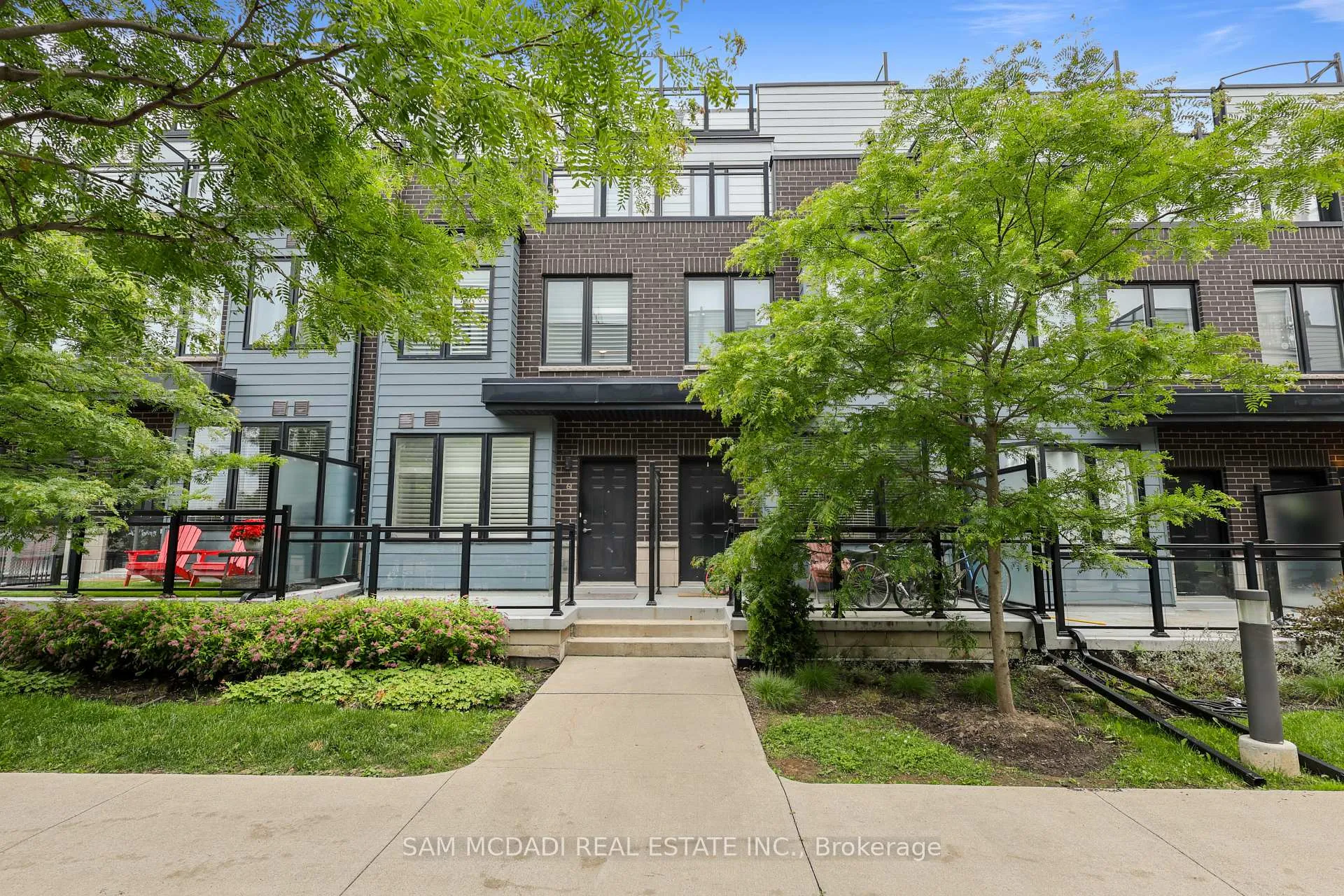 Front of Unit 6, 2285 Mcnab Lane