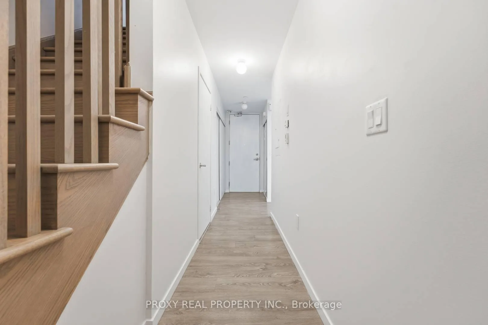 Photo 4 of Unit 41, 300 Alex Gardner Circle, Aurora, Aurora Village — HOMEH