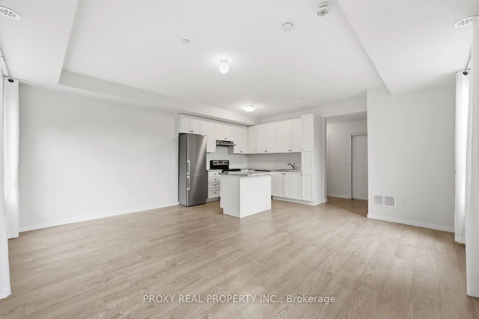 Photo 6 of Unit 41, 300 Alex Gardner Circle, Aurora, Aurora Village — HOMEH