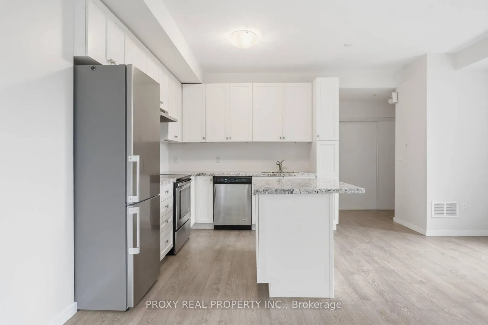 Photo 9 of Unit 41, 300 Alex Gardner Circle, Aurora, Aurora Village — HOMEH