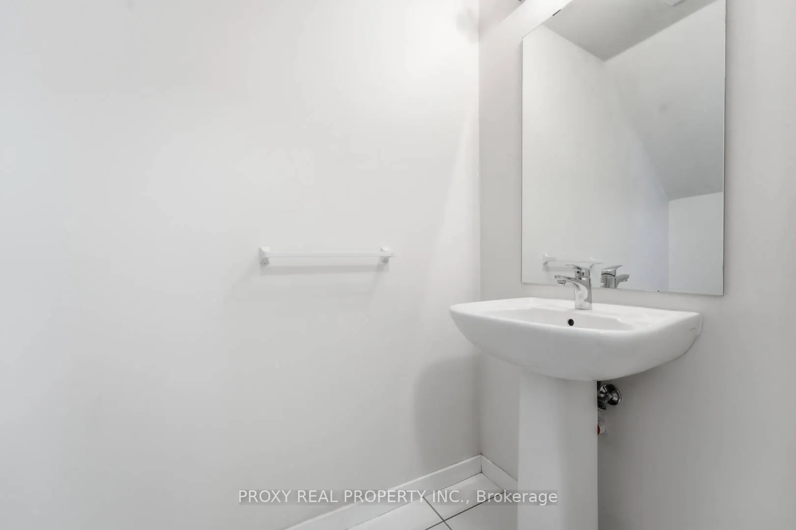 Photo 15 of Unit 41, 300 Alex Gardner Circle, Aurora, Aurora Village — HOMEH