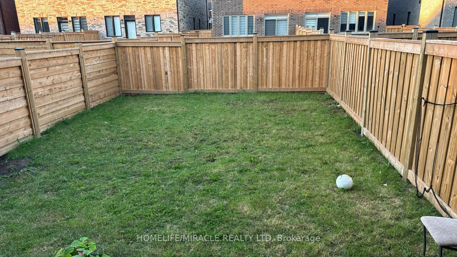 Photo 20 of 25 Closson Drive, Whitby, Rural Whitby — HOMEH