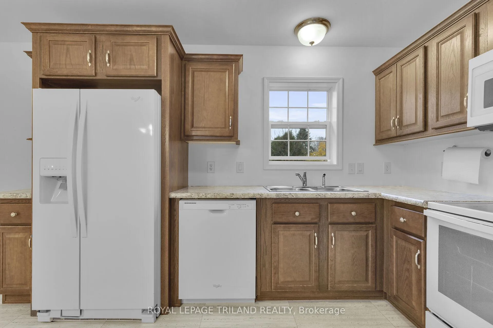 Photo 6 of 330 Matilda Street, Central Huron, Clinton — HOMEH