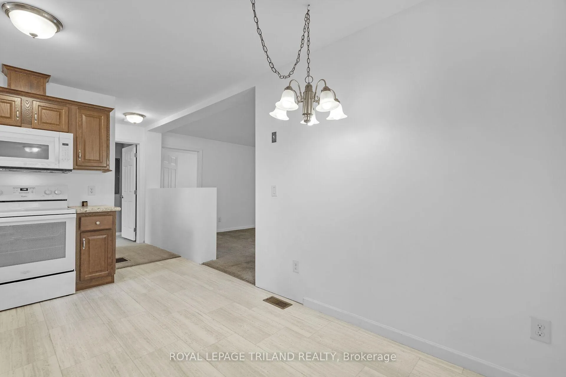 Photo 9 of 330 Matilda Street, Central Huron, Clinton — HOMEH