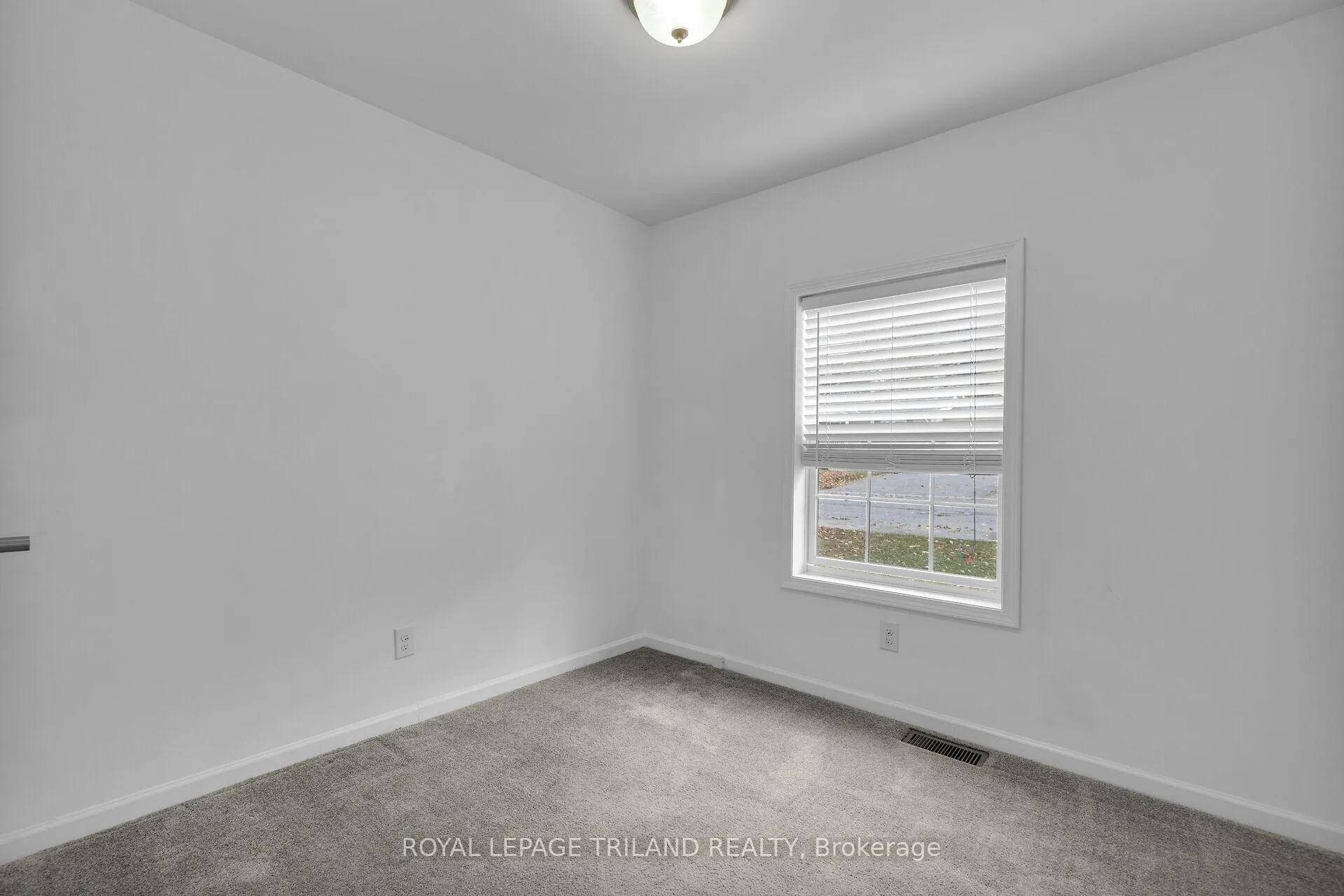 Photo 13 of 330 Matilda Street, Central Huron, Clinton — HOMEH
