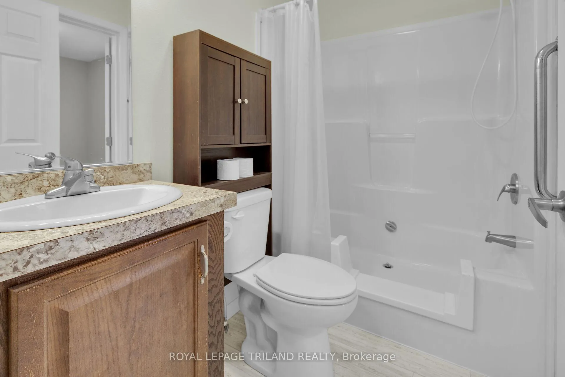 Photo 15 of 330 Matilda Street, Central Huron, Clinton — HOMEH