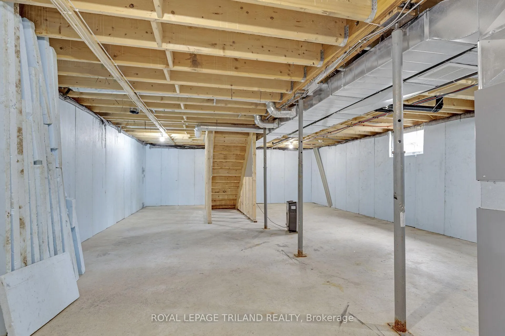 Photo 16 of 330 Matilda Street, Central Huron, Clinton — HOMEH