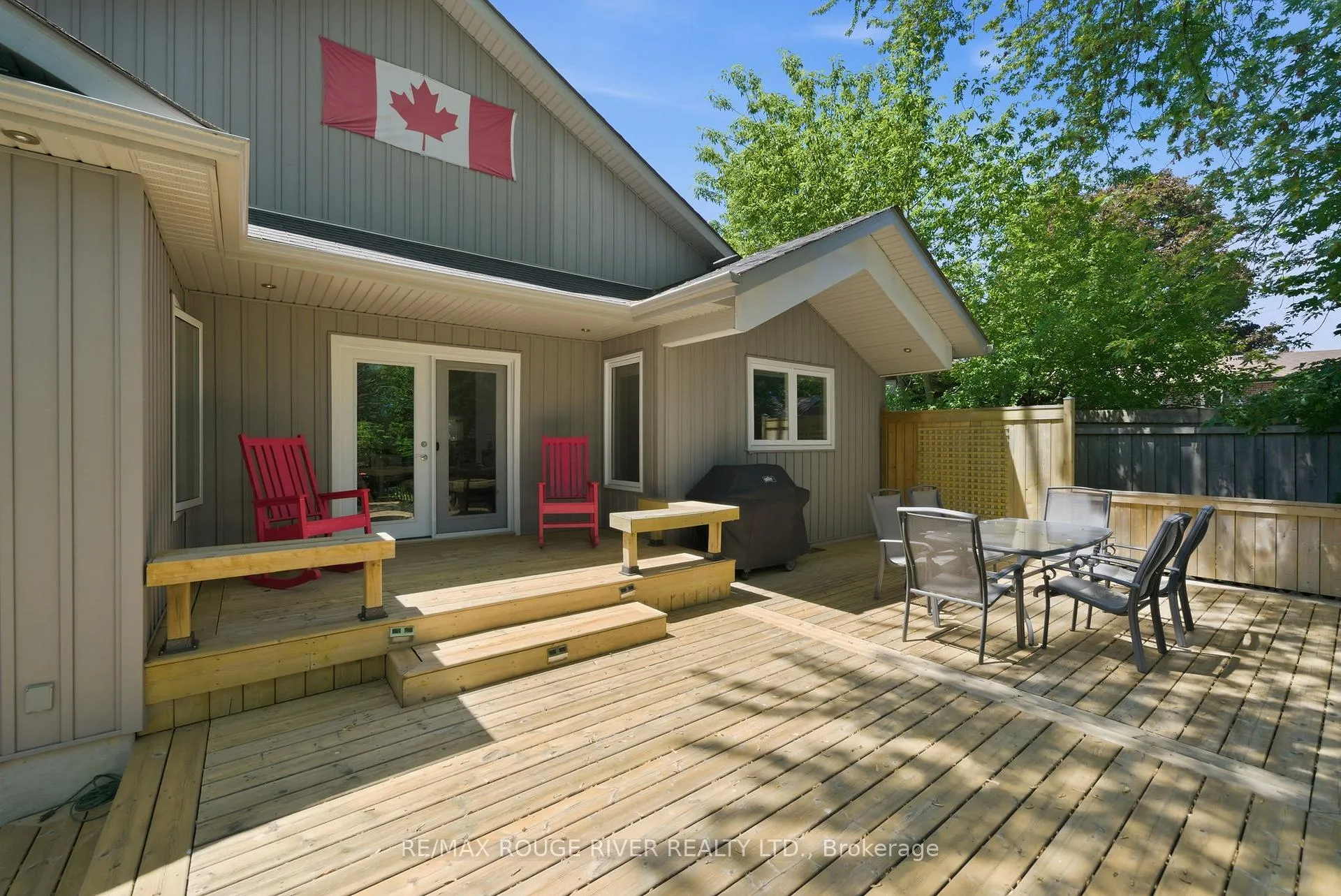 Photo 36 of 717 Hillview Crescent, Pickering, West Shore — HOMEH