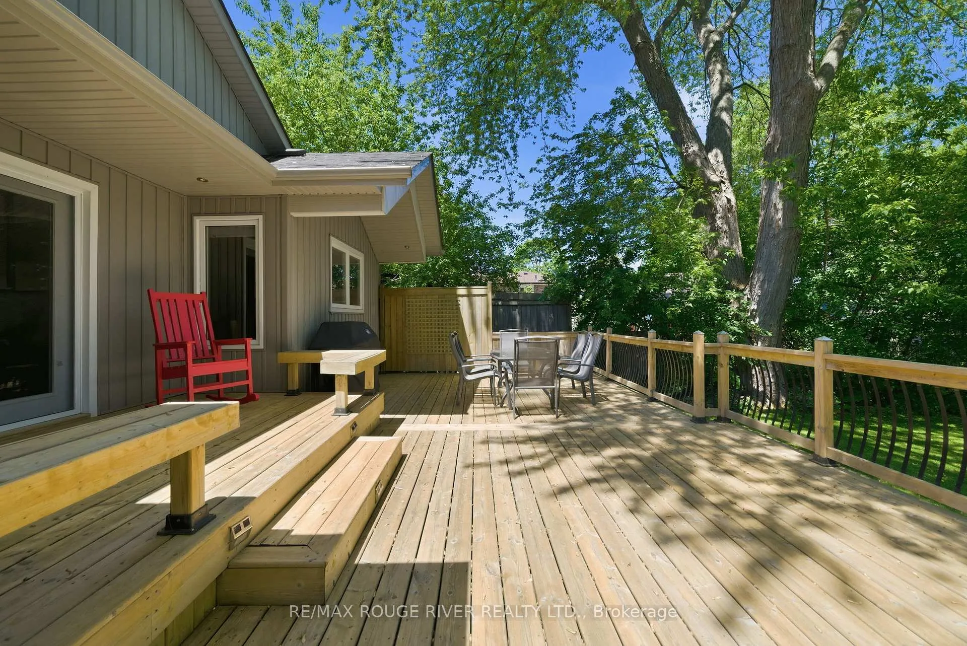 Photo 37 of 717 Hillview Crescent, Pickering, West Shore — HOMEH