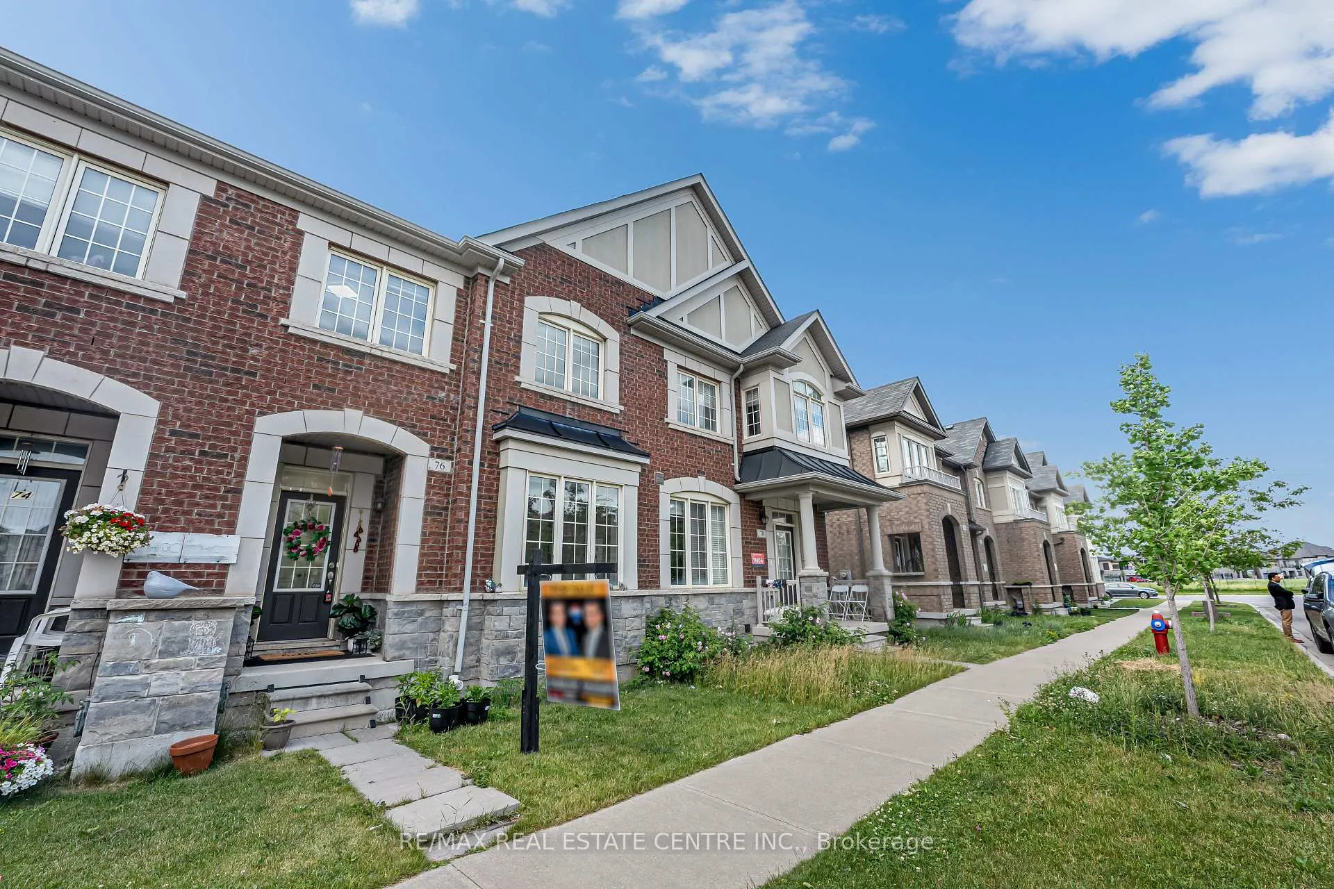 Photo 1 of 76 Saint Dennis Road, Brampton, Sandringham-Wellington North — HOMEH