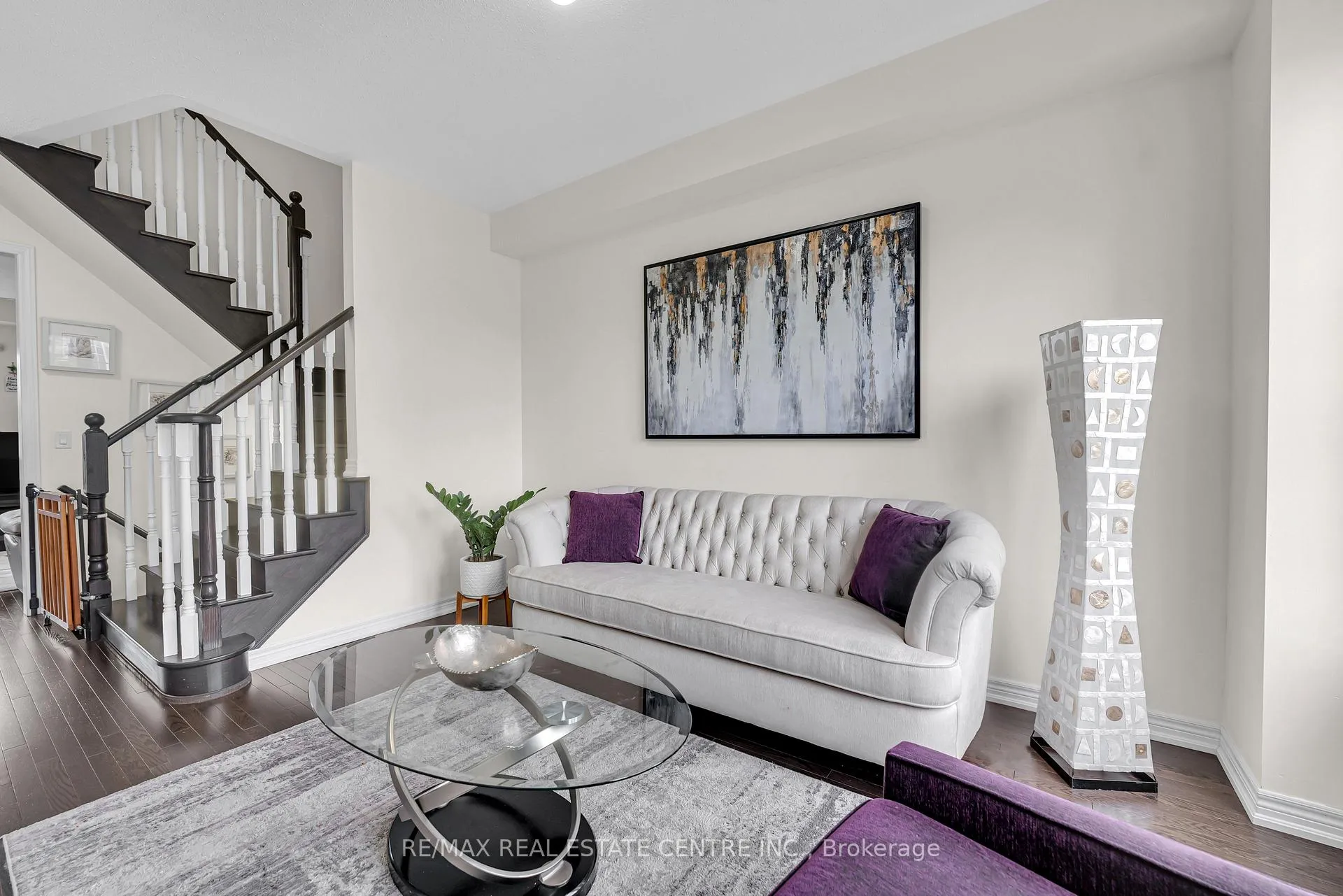 Photo 8 of 76 Saint Dennis Road, Brampton, Sandringham-Wellington North — HOMEH
