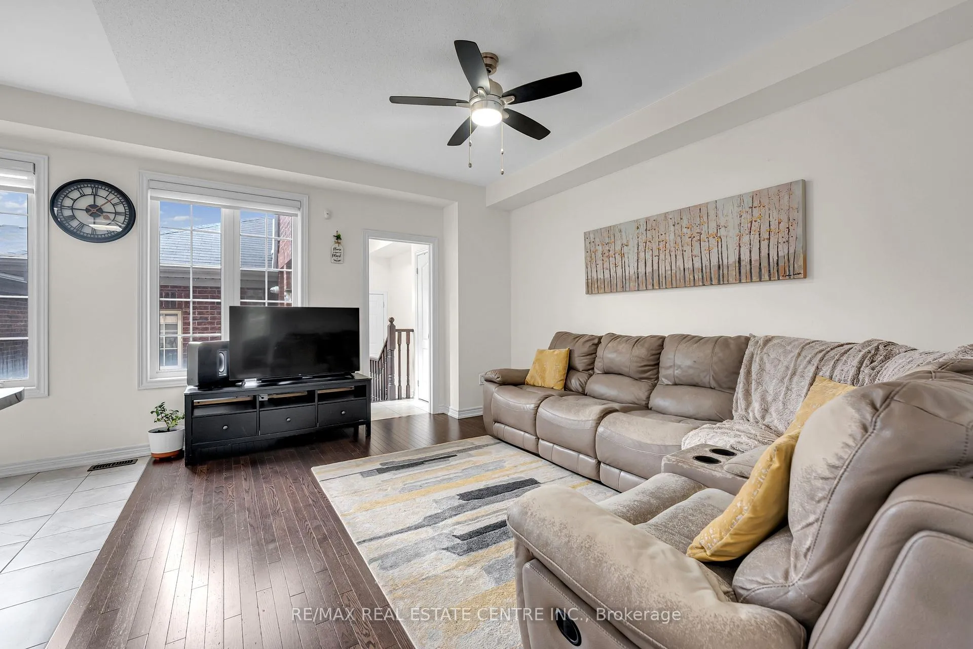 Photo 9 of 76 Saint Dennis Road, Brampton, Sandringham-Wellington North — HOMEH