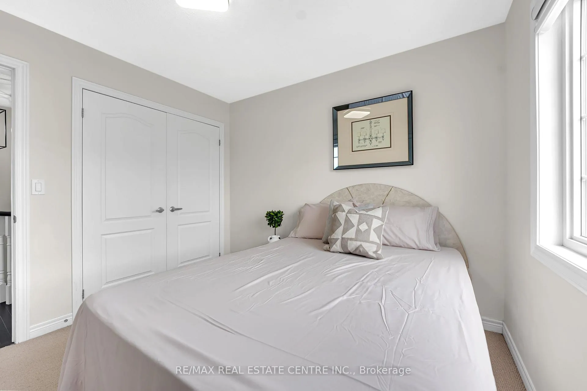 Photo 25 of 76 Saint Dennis Road, Brampton, Sandringham-Wellington North — HOMEH