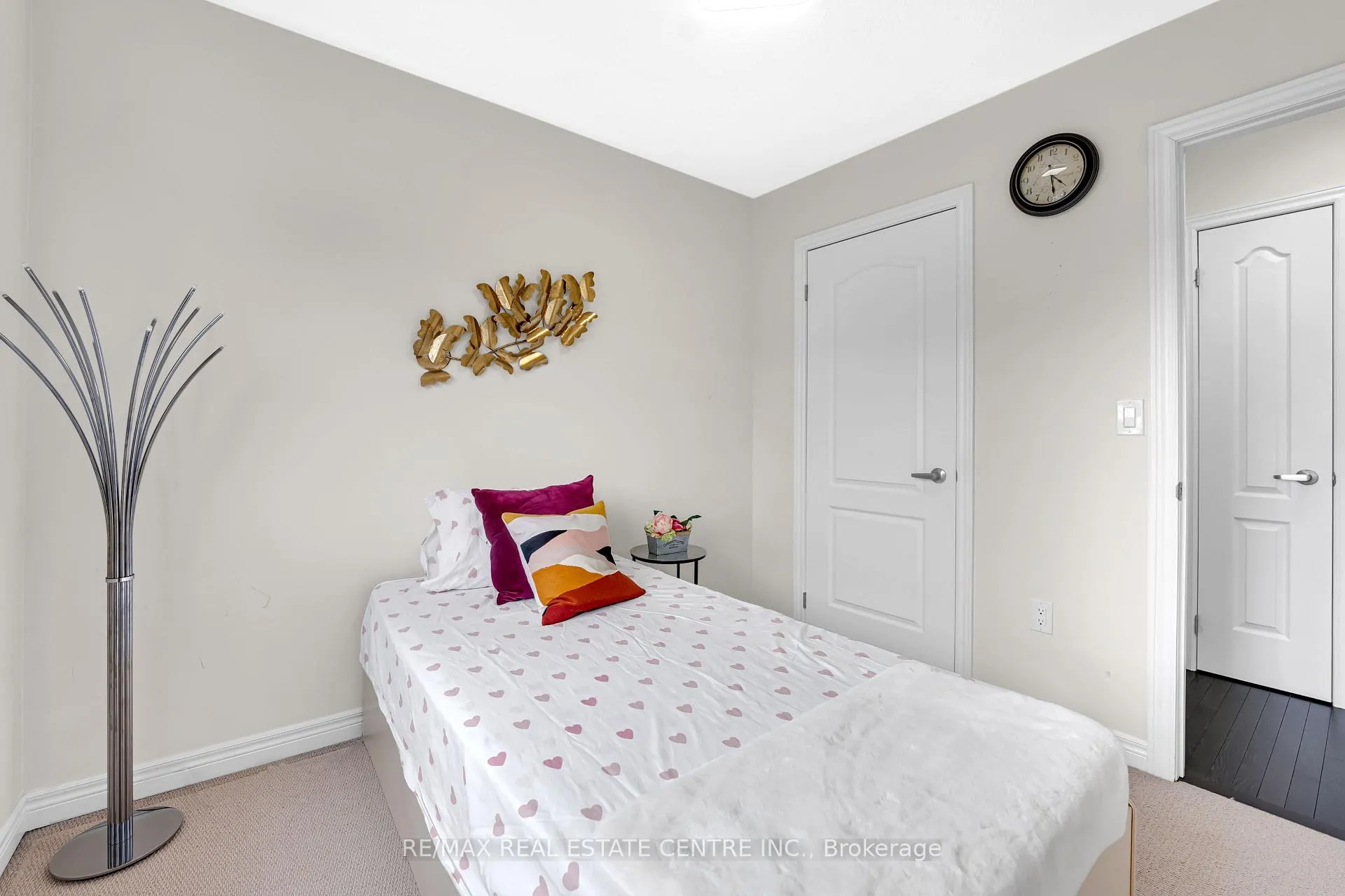 Photo 27 of 76 Saint Dennis Road, Brampton, Sandringham-Wellington North — HOMEH