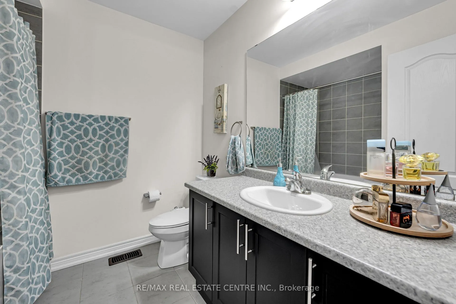 Photo 28 of 76 Saint Dennis Road, Brampton, Sandringham-Wellington North — HOMEH