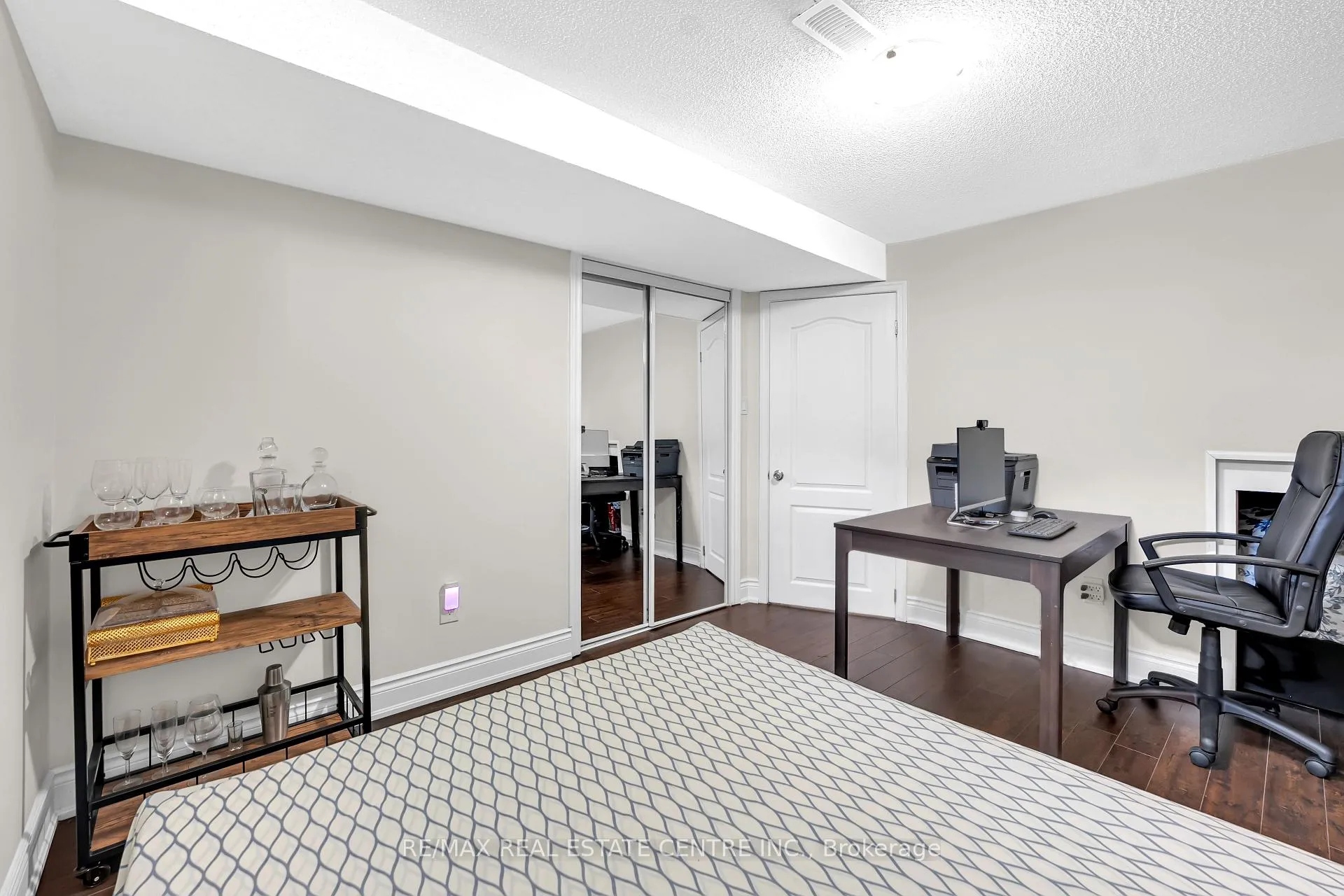 Photo 37 of 76 Saint Dennis Road, Brampton, Sandringham-Wellington North — HOMEH