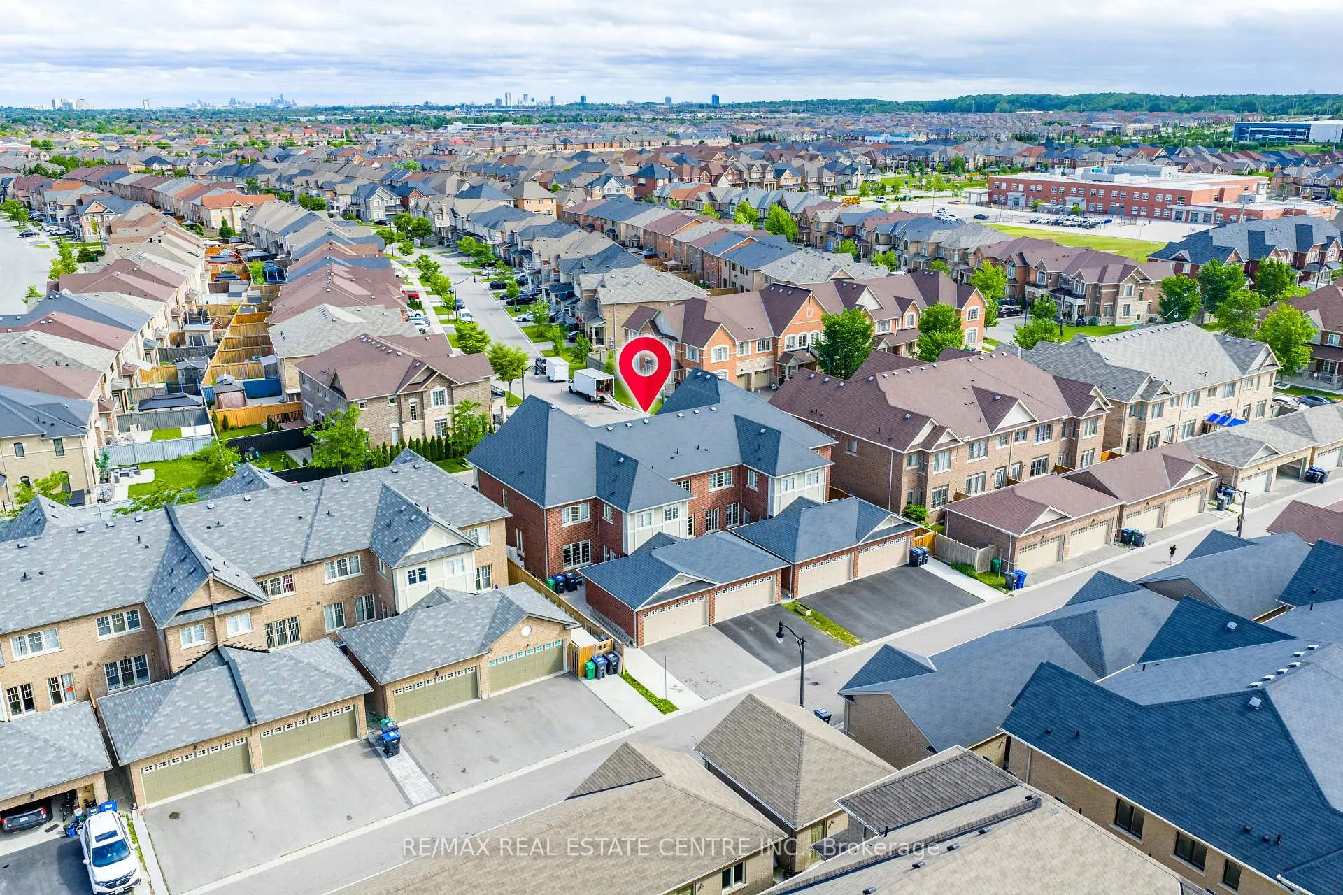 Photo 42 of 76 Saint Dennis Road, Brampton, Sandringham-Wellington North — HOMEH