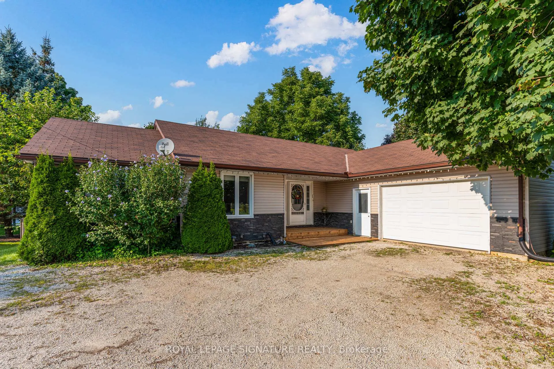 Photo 1 of 7498 County 9 Road, Clearview, Creemore — HOMEH